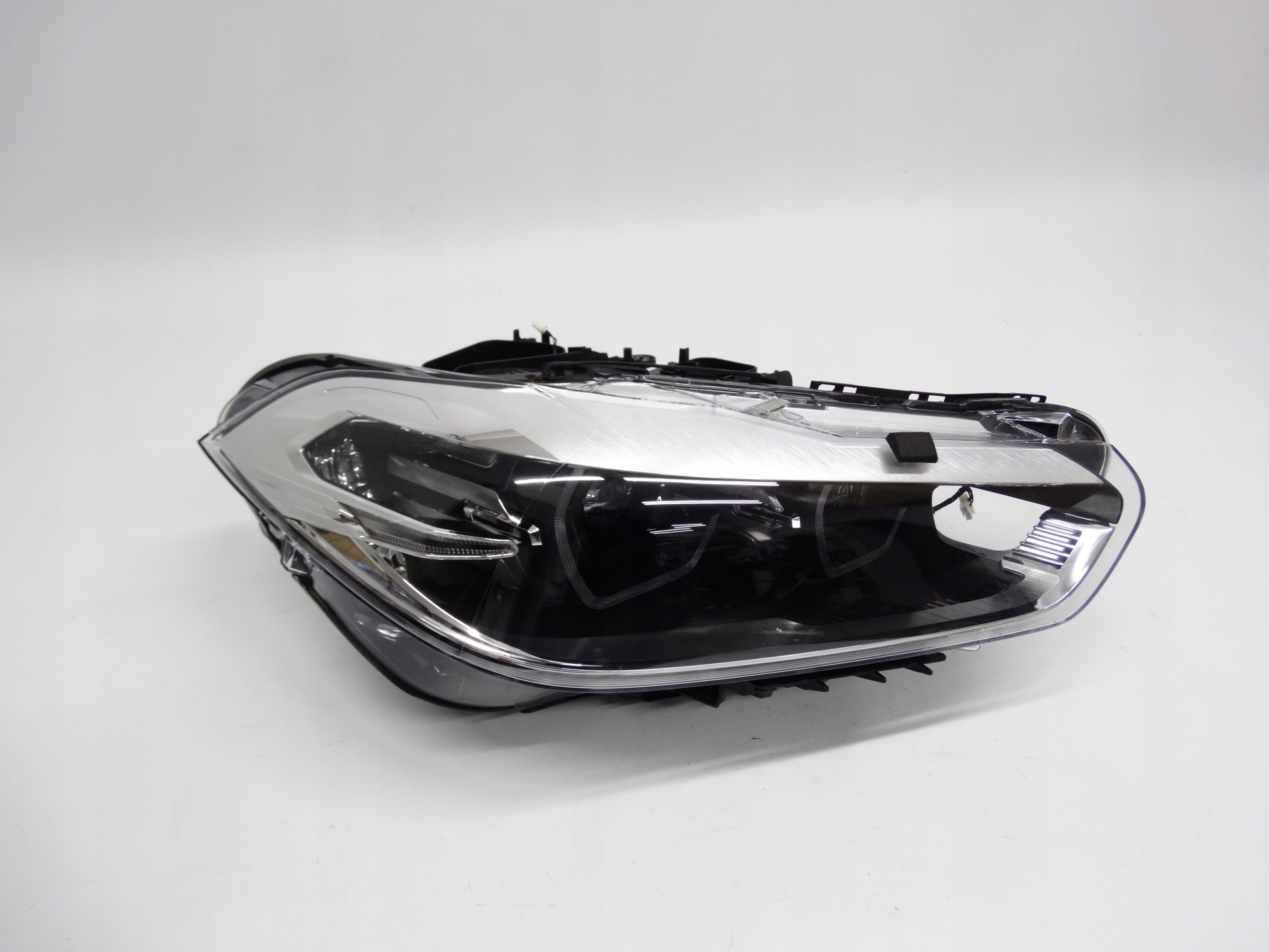 Second image of BMW X2 F39 17-23 lampa prawa Full LED 9851982 oryginalna