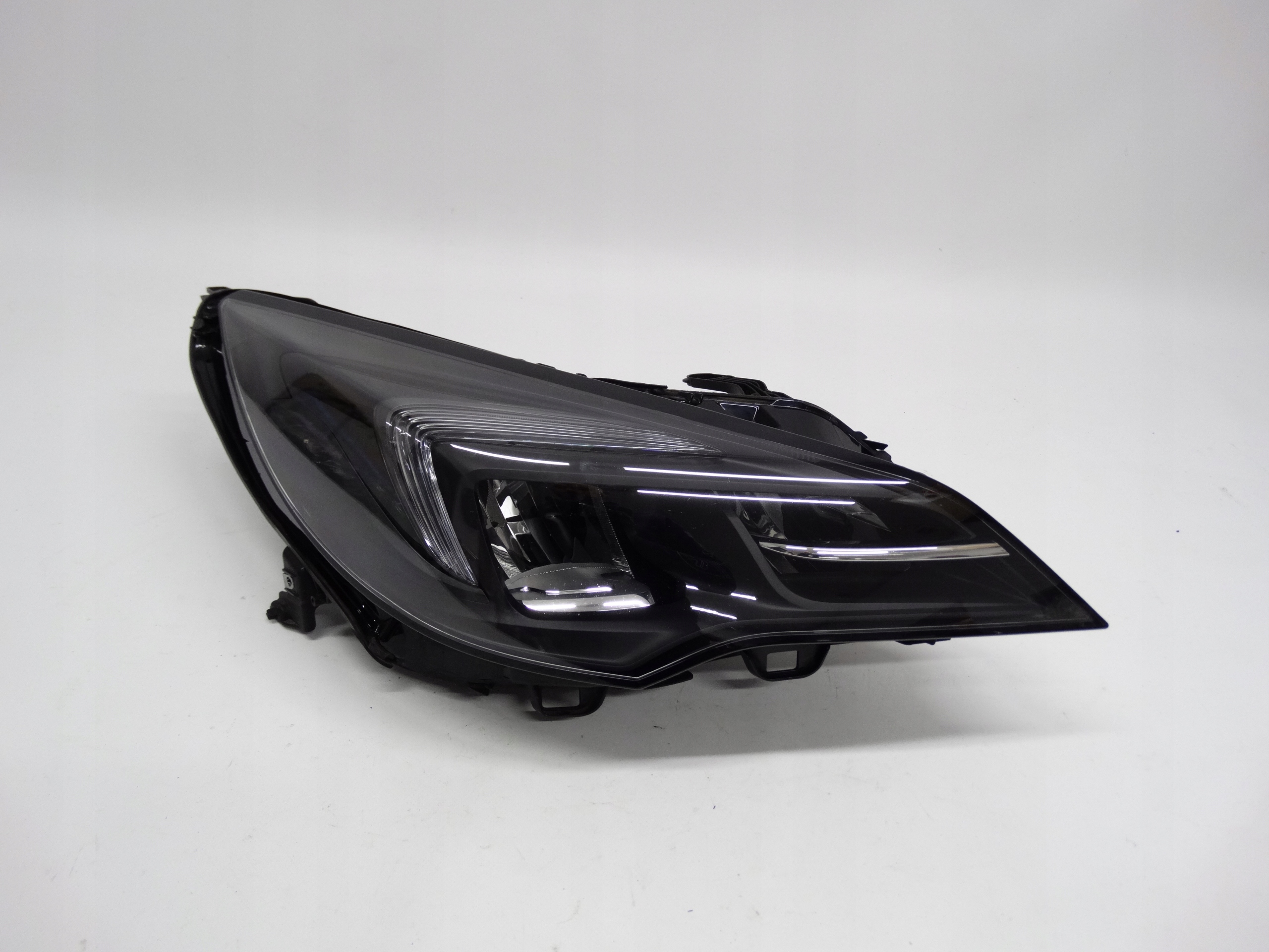 Second image of Opel Astra K V Lift 19-22 lampa prawa Full LED 39195689 oryginalna