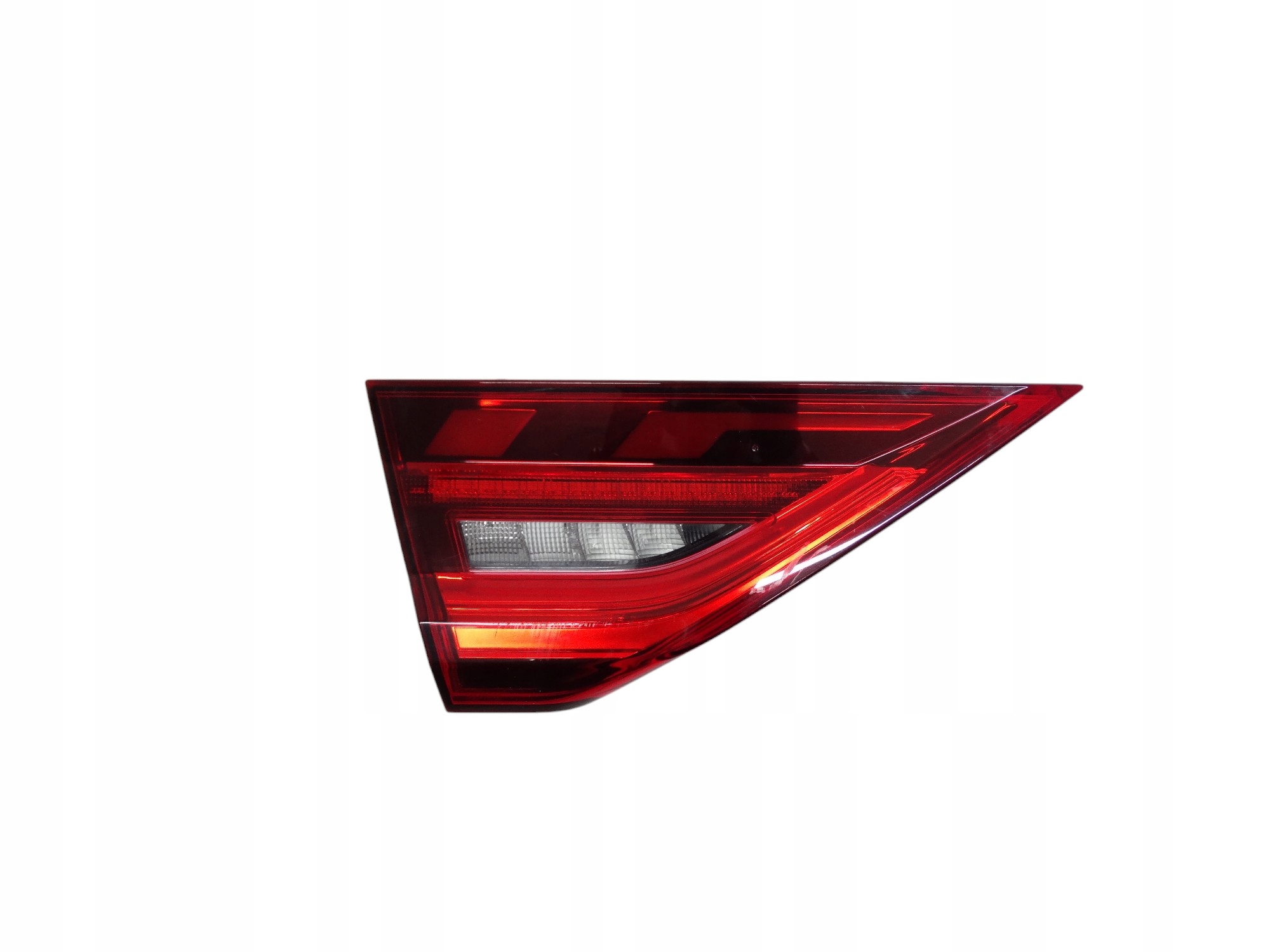 Audi A1 II GB 82A 2018+ lampa LED lewa w klapę 82A945093B