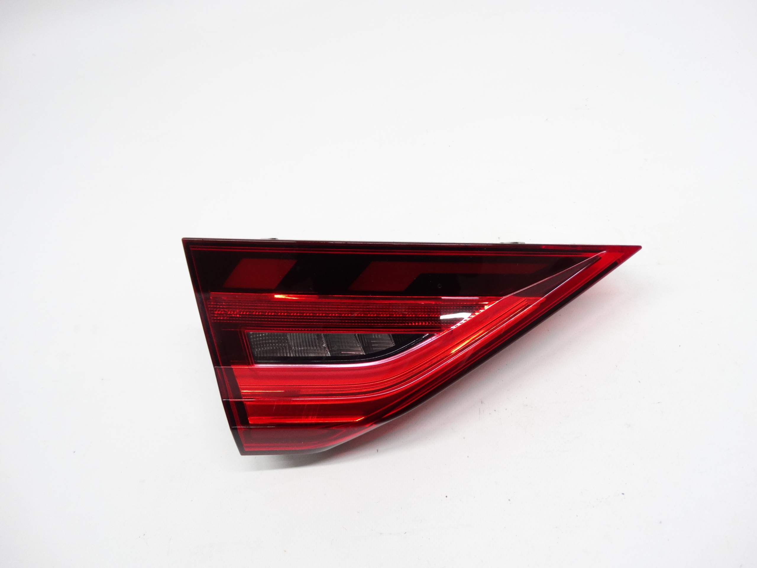 Second image of Audi A1 II GB 82A 2018+ lampa LED lewa w klapę 82A945093B