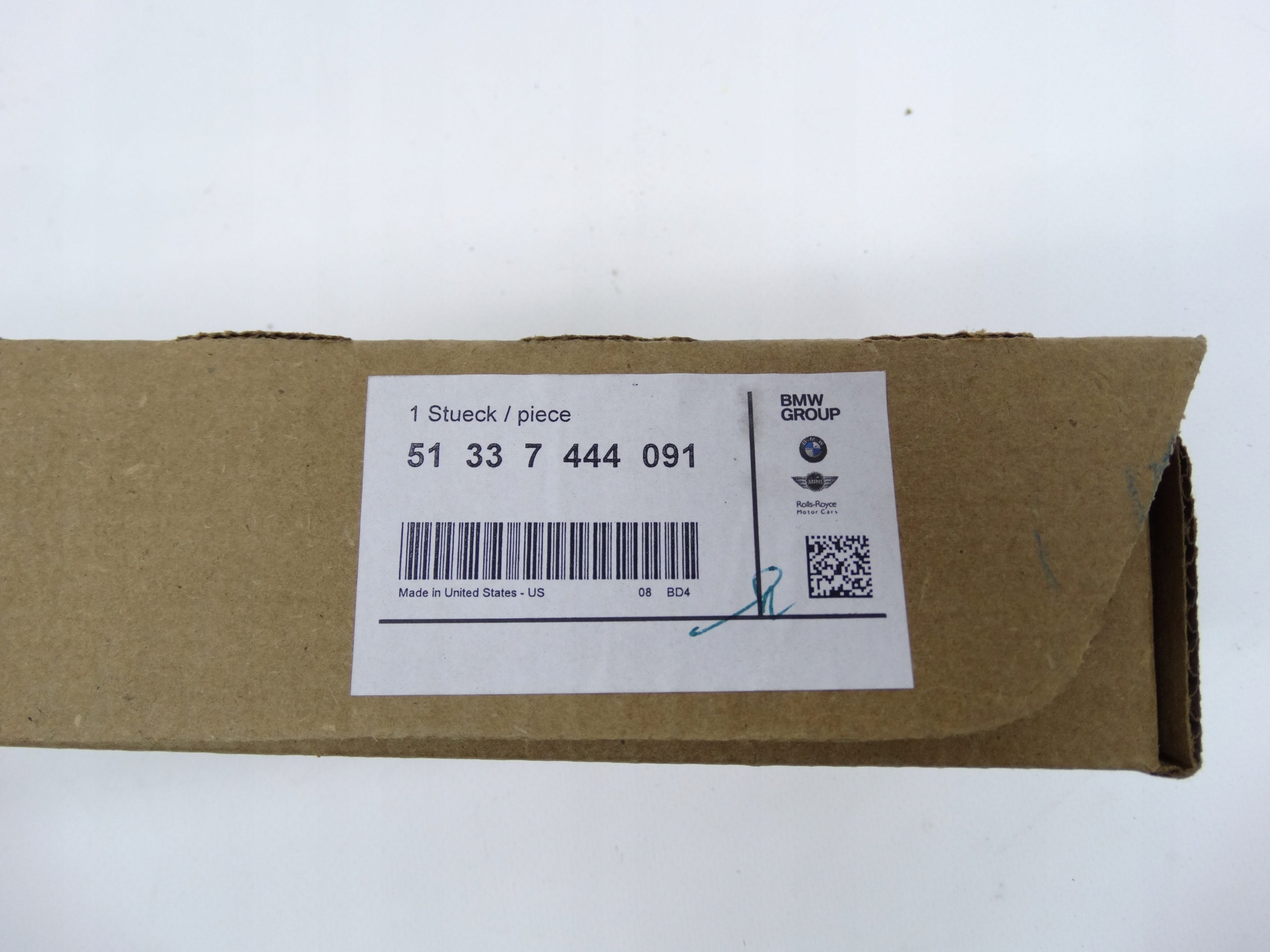 Second image of BMW X5 G05 X7 G07 listwa zgarniająca drzwi lewa przednia 7444091