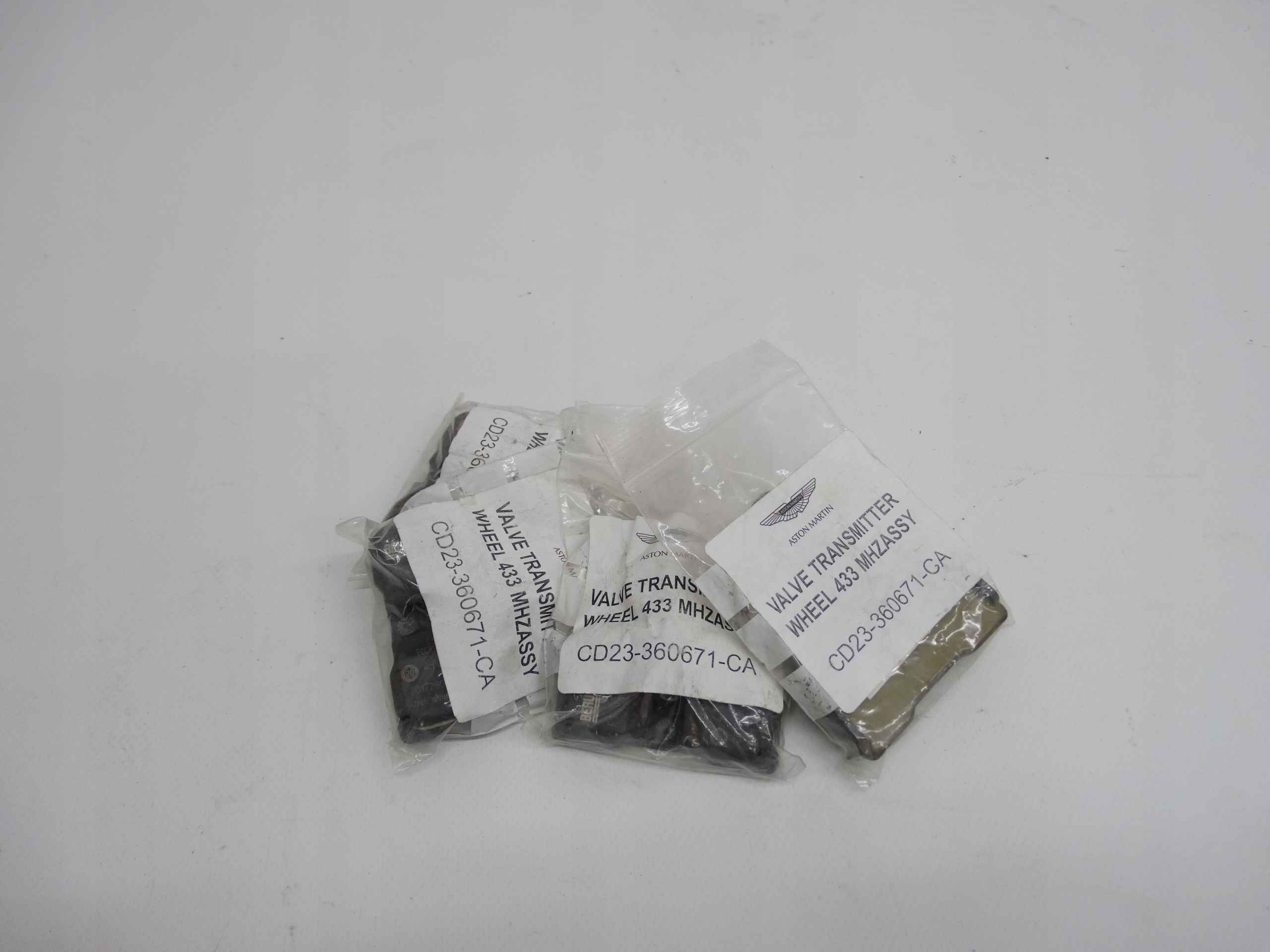 Second image of Aston Martin DB9 Rapide Vantage Vanquish czujnik ciśnienia CD23-360671-CA