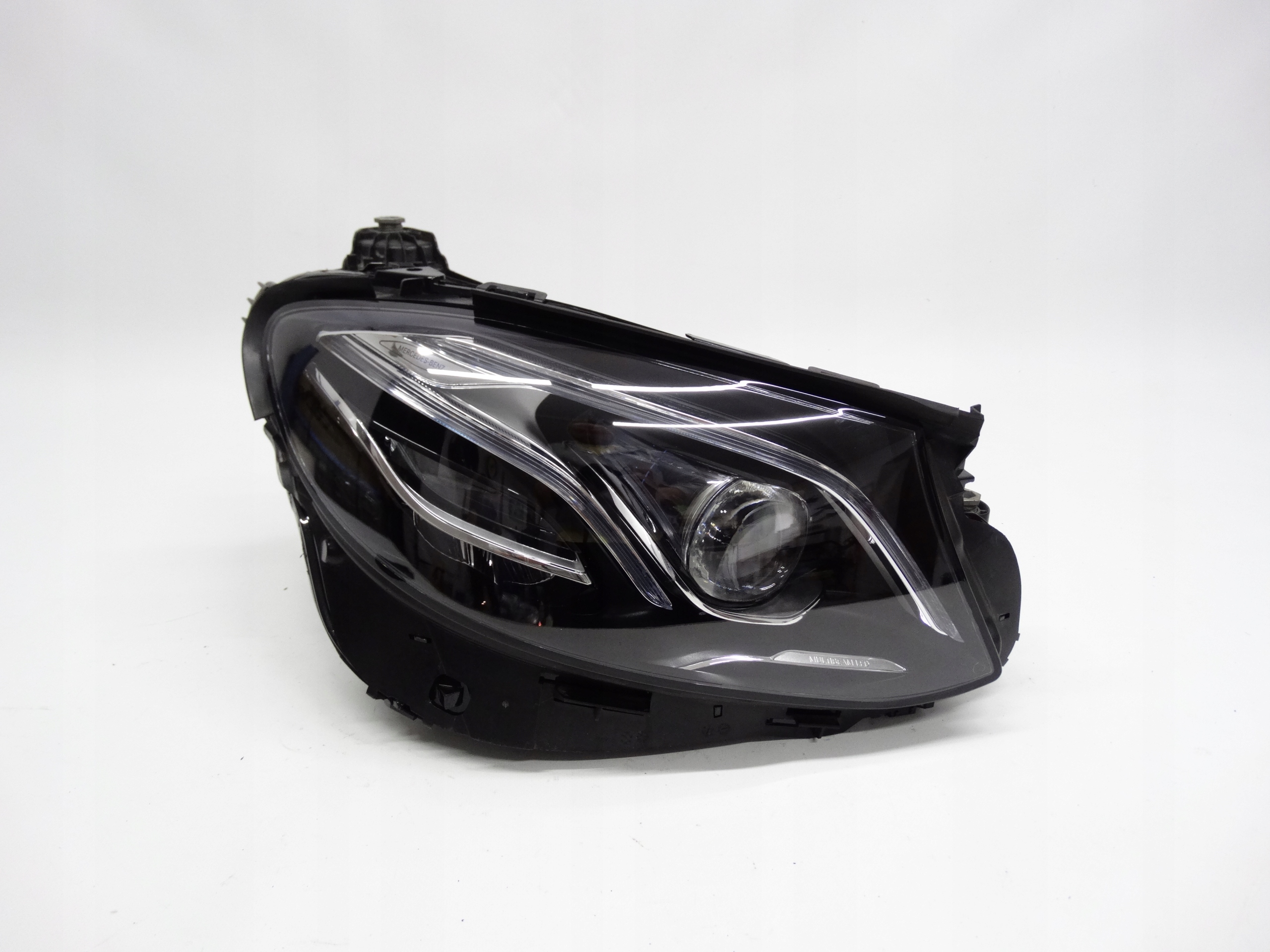 Second image of Mercedes E-Klasa W213 16-20 lampa prawa Multibeam LED A2139064804