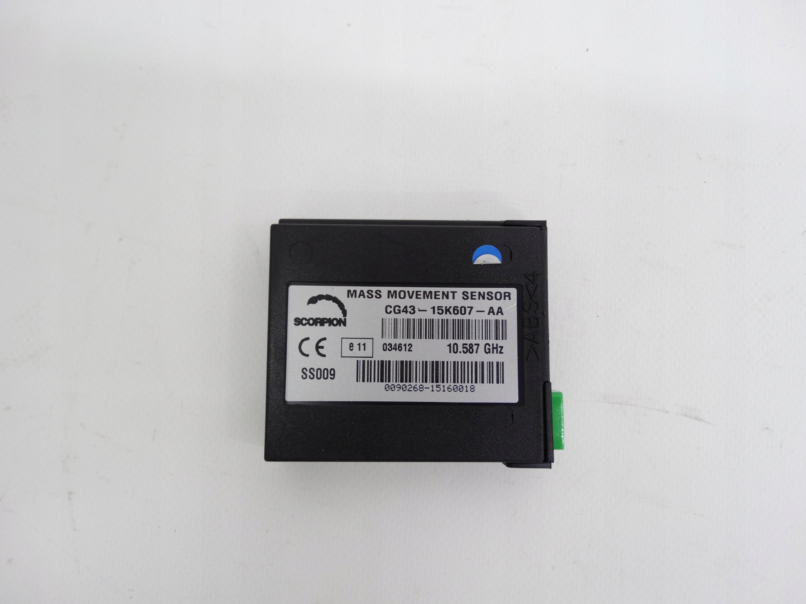 Second image of Aston Martin DB9 Virage Rapide moduł rozmieszczenia masy CG43-15K607-AA