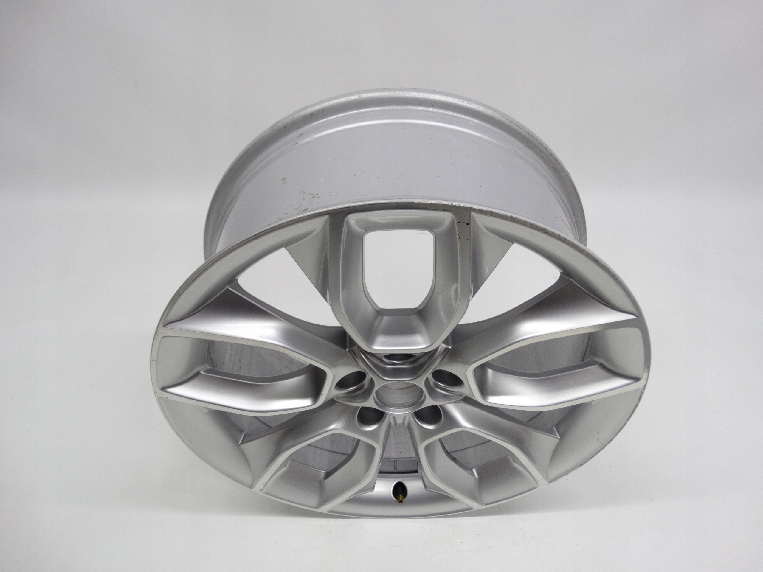 Second image of Skoda Karoq 57A felga 19 cali 57A601025G oryginał