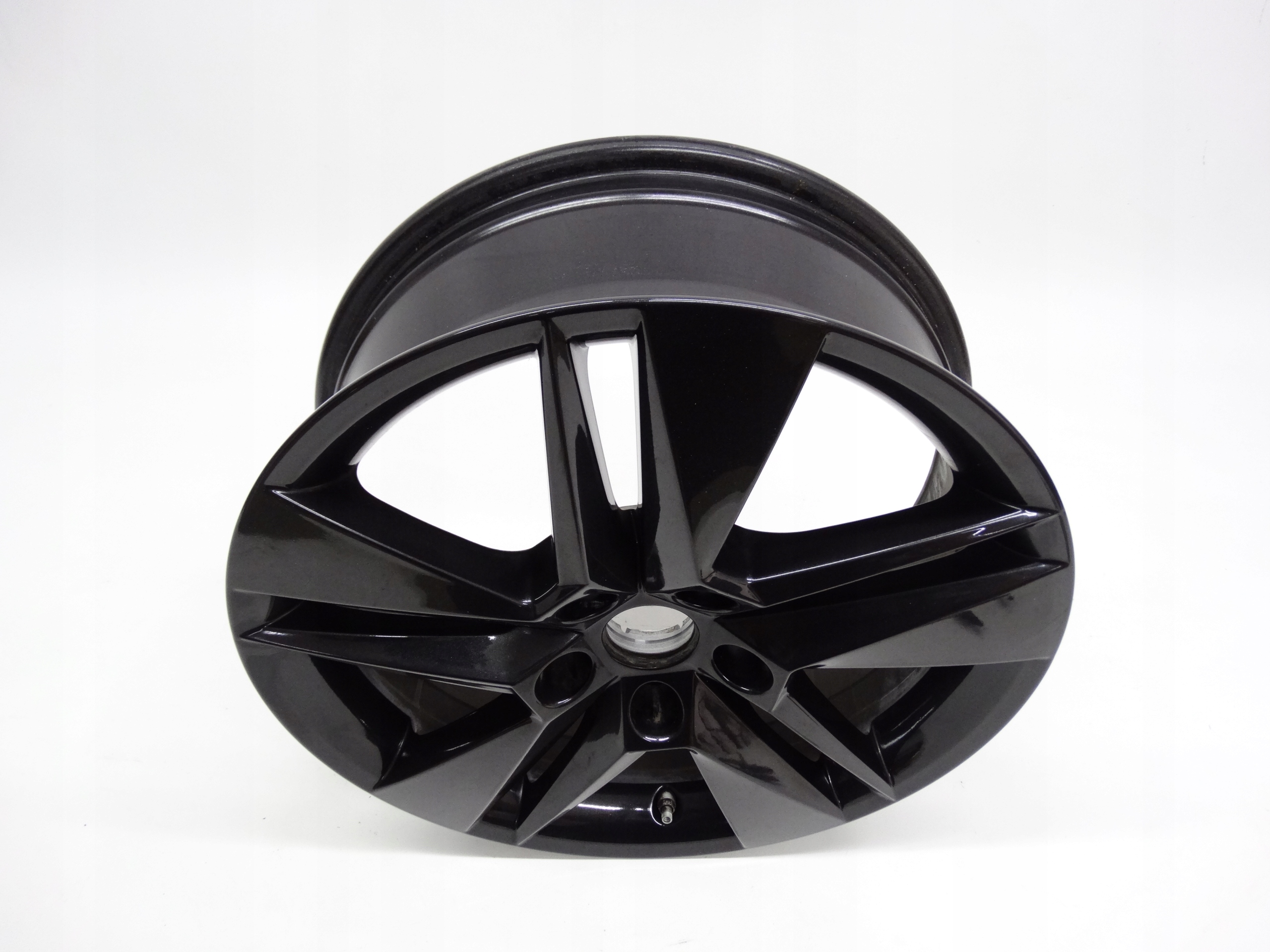 Second image of Skoda SuperB III 3V0 felga 17 cali 3V0601025BG oryginalna