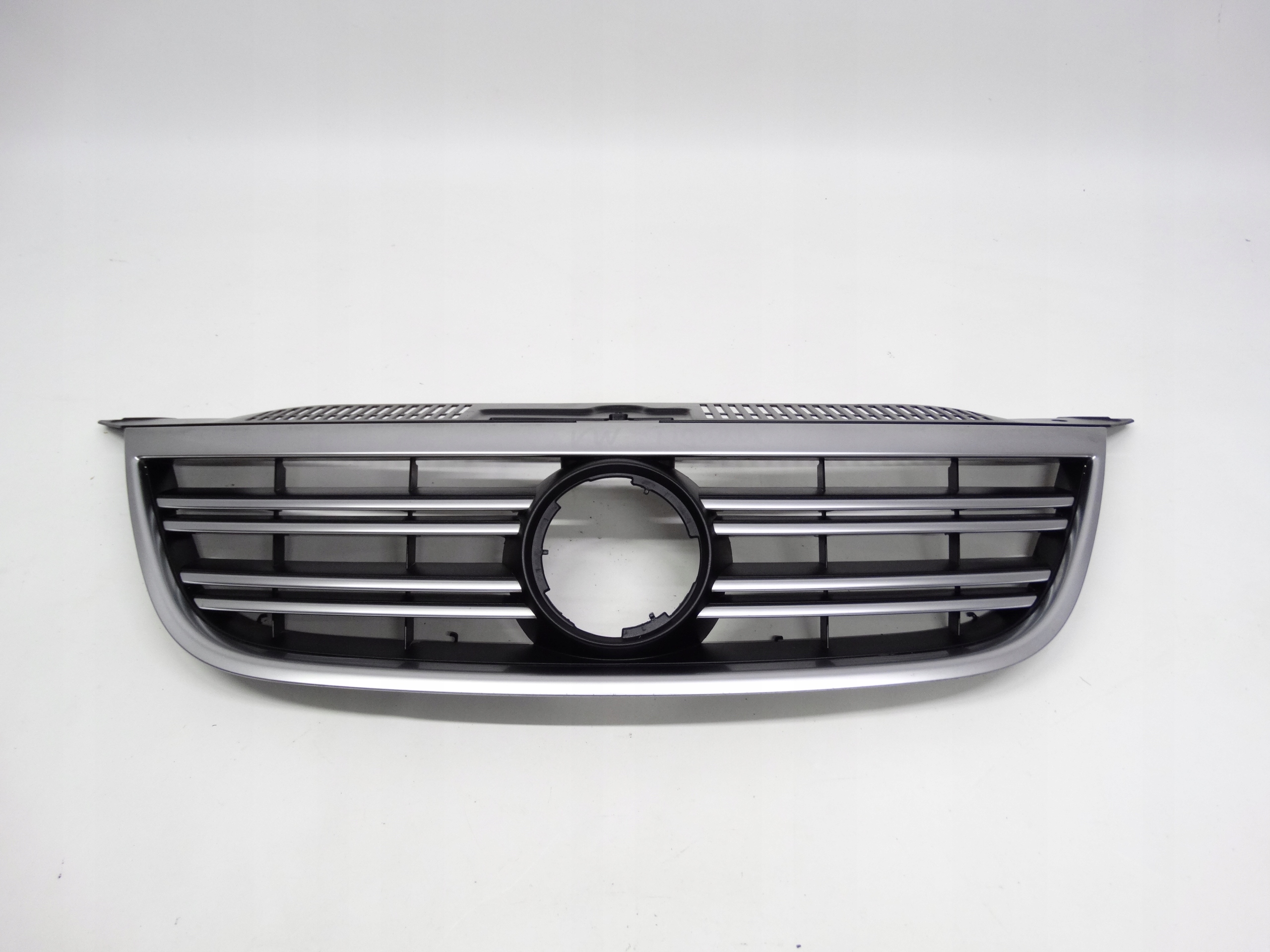 Second image of VW Tiguan I R-Line 07-11 grill atrapa chłodnicy satyna 5N0853651G oryginał