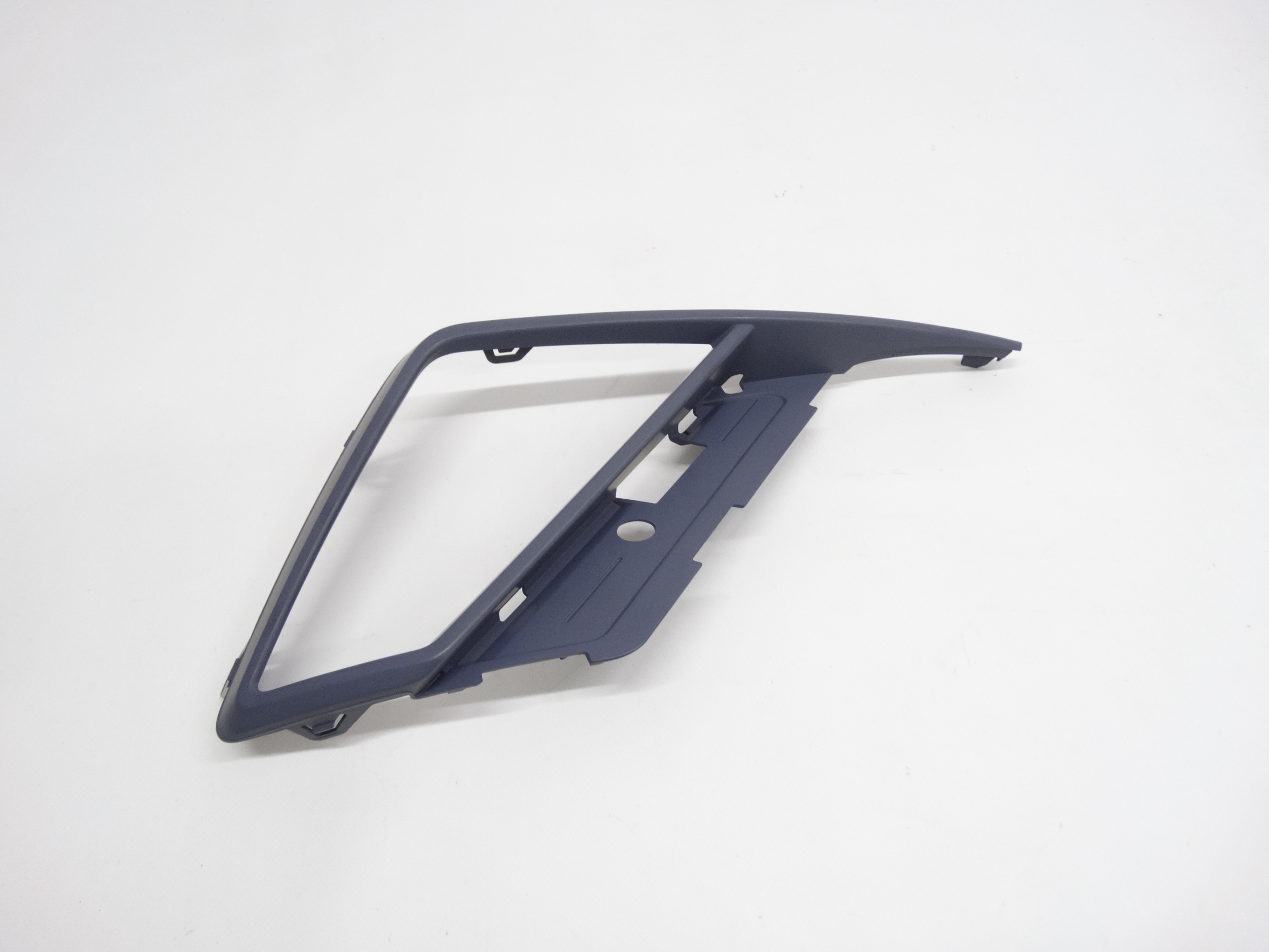 Second image of Seat Ibiza V 17-21 kratka zderzaka prawa 6F0853712 oryginalna NOWA