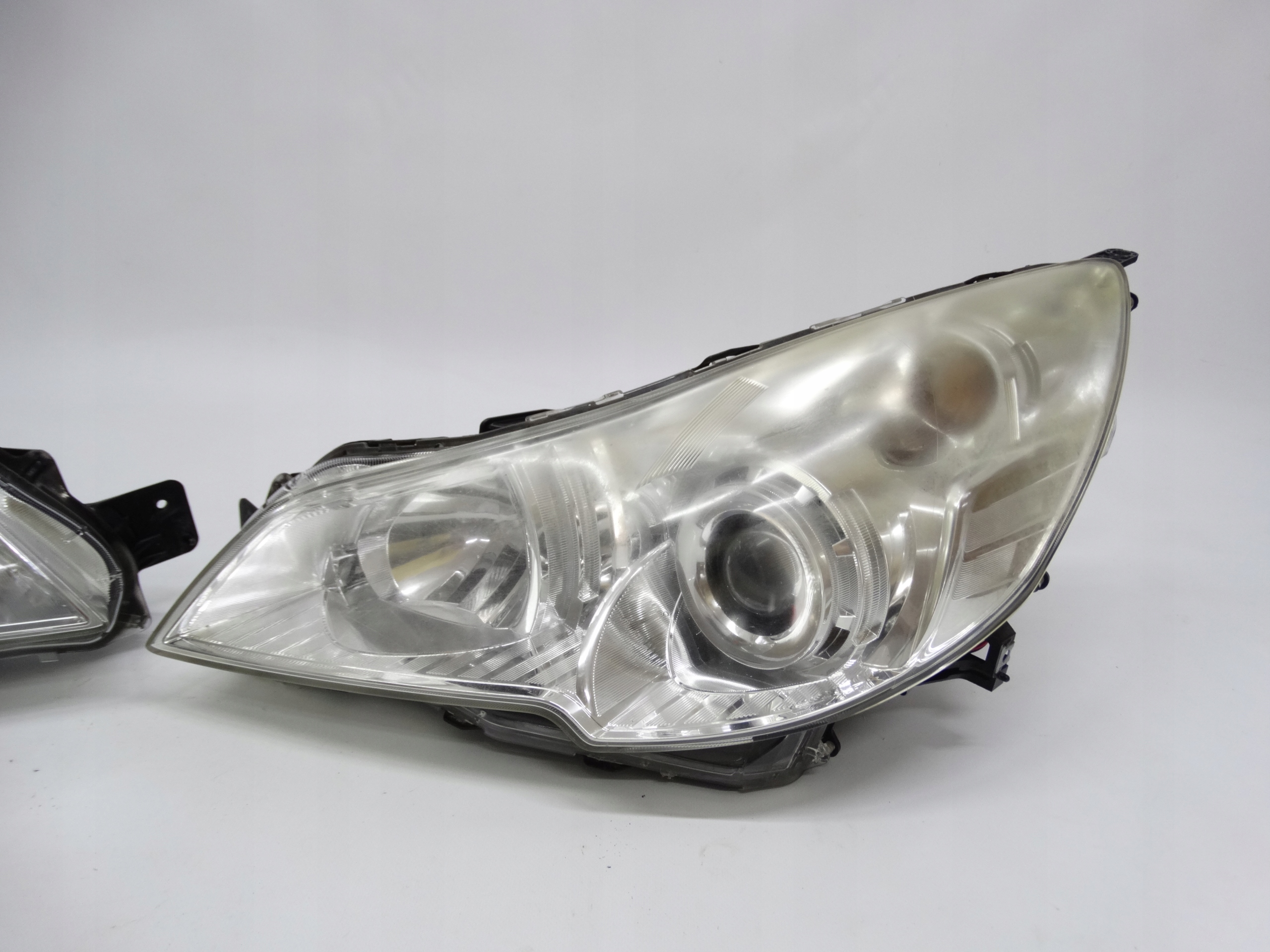 Second image of Subaru Legacy V Outback IV 09-14 lampy L+P Xenon 84001AJ112 84001AJ102