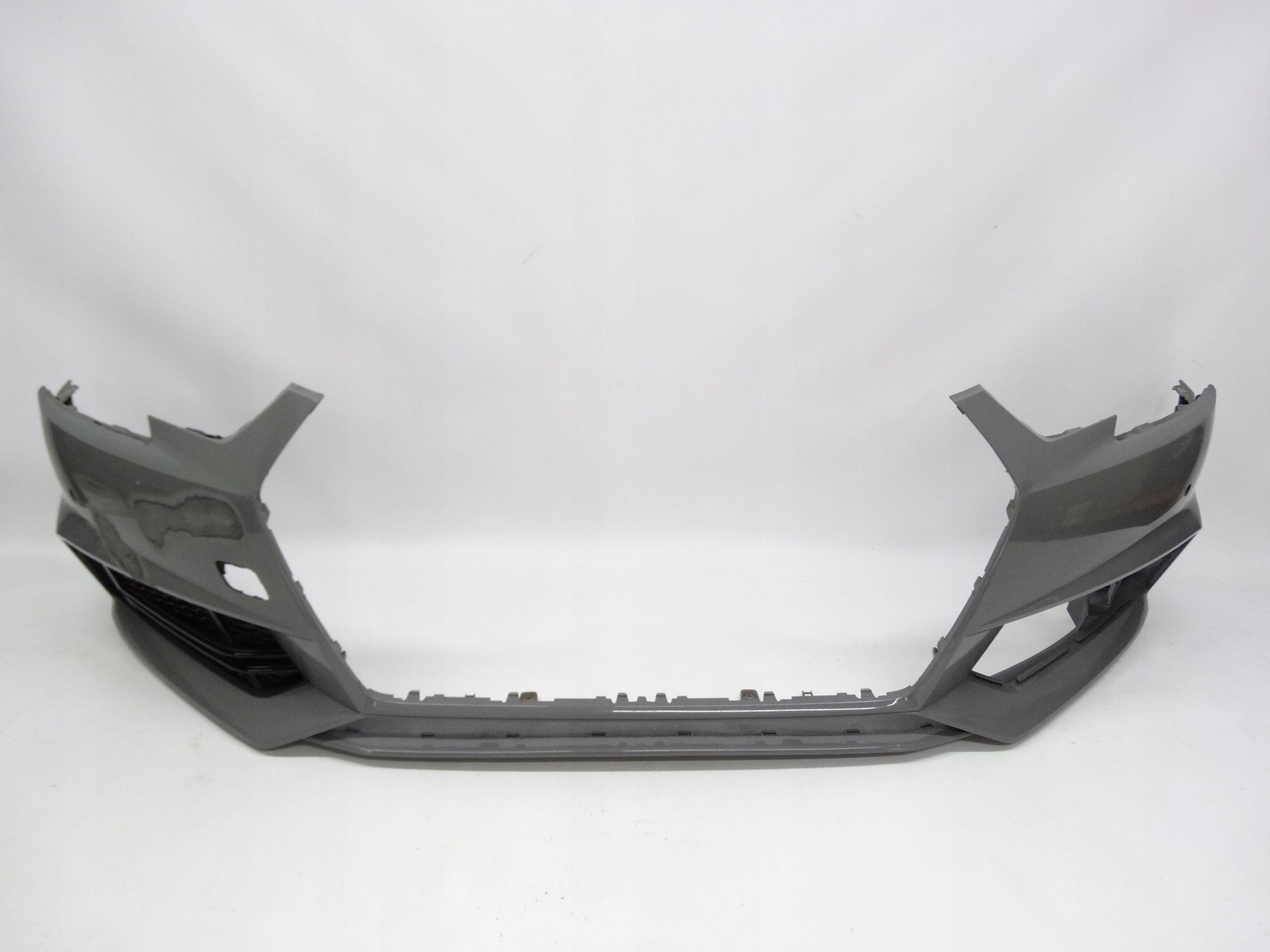 Second image of Audi A4 B9 S-Line 8W 15-19 zderzak przedni oryginalny 8W0807437F