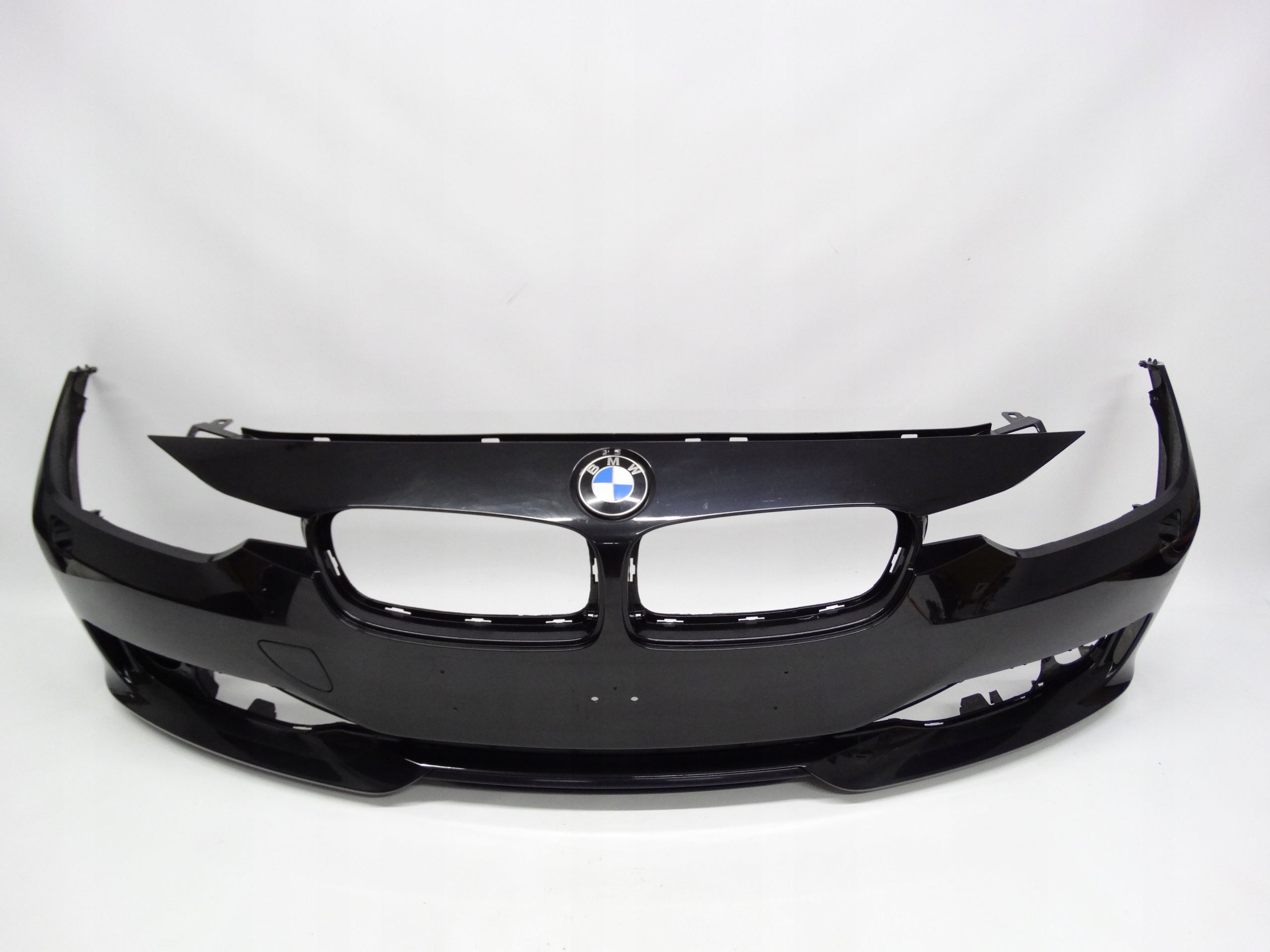 Second image of BMW 3 F30 F31 Luxury Line 11-15 zderzak przedni oryginalny 7308629
