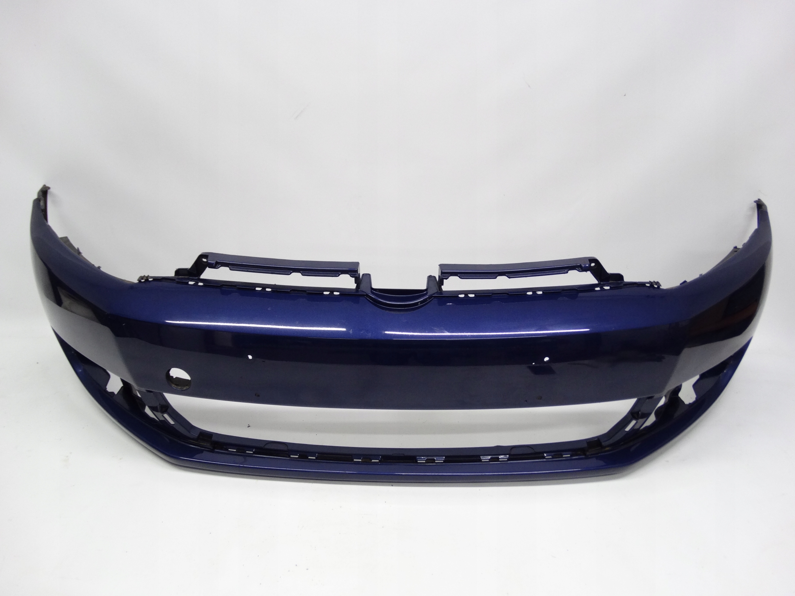 Second image of VW Golf VI Kombi Variant bez dziur 09-14 zderzak przedni 1K9807217AL