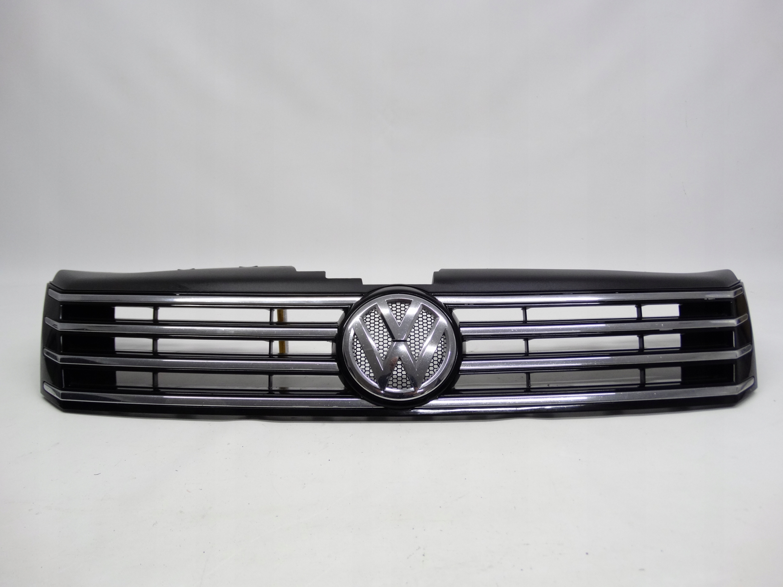Second image of VW Passat B7 3AA grill atrapa chłodnicy 10-14 chrom oryginalny 3AA853653