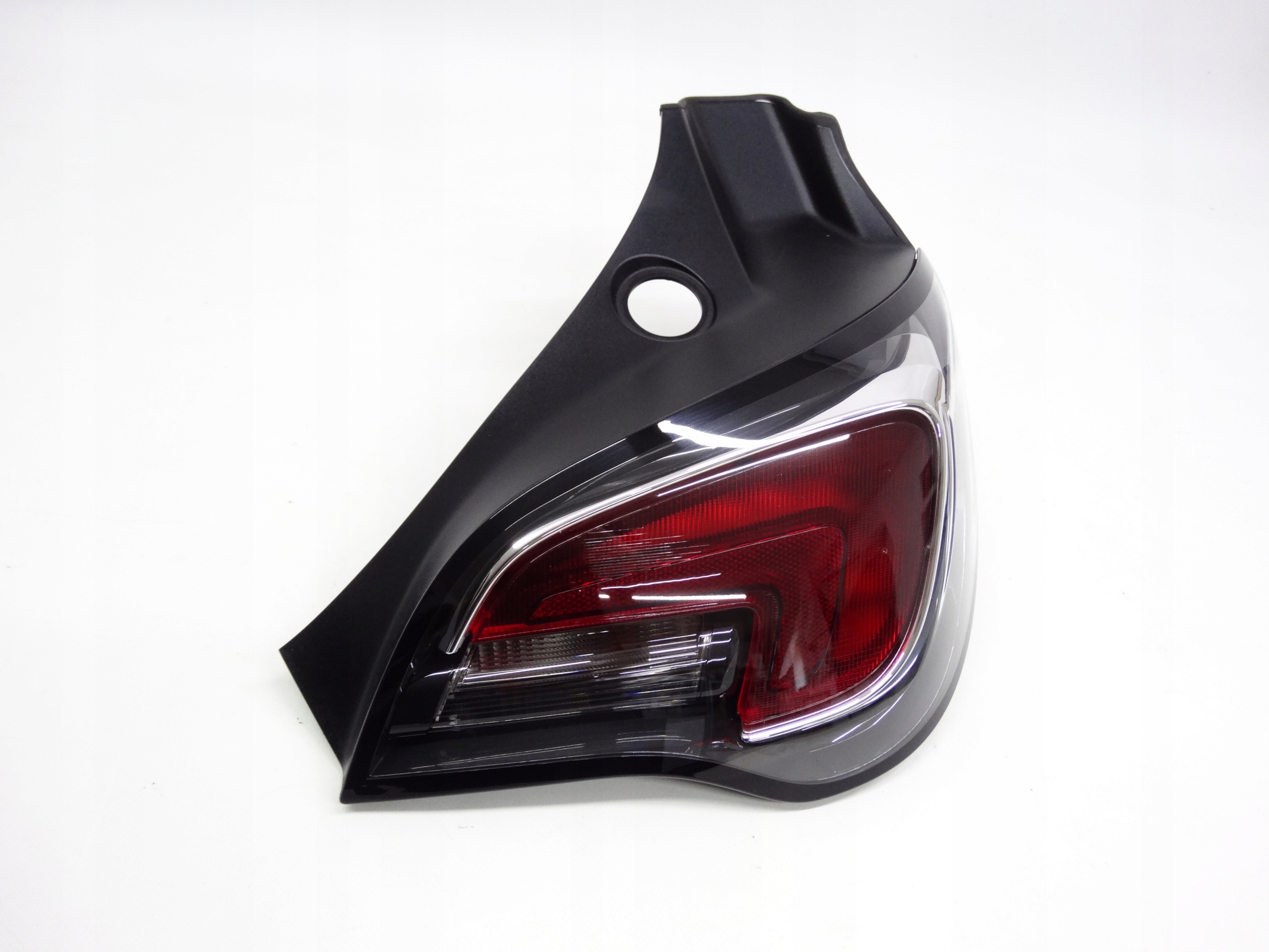 Second image of Opel Adam 13-19 lampa tylna prawa LED w błotnik 39025876 oryginalna