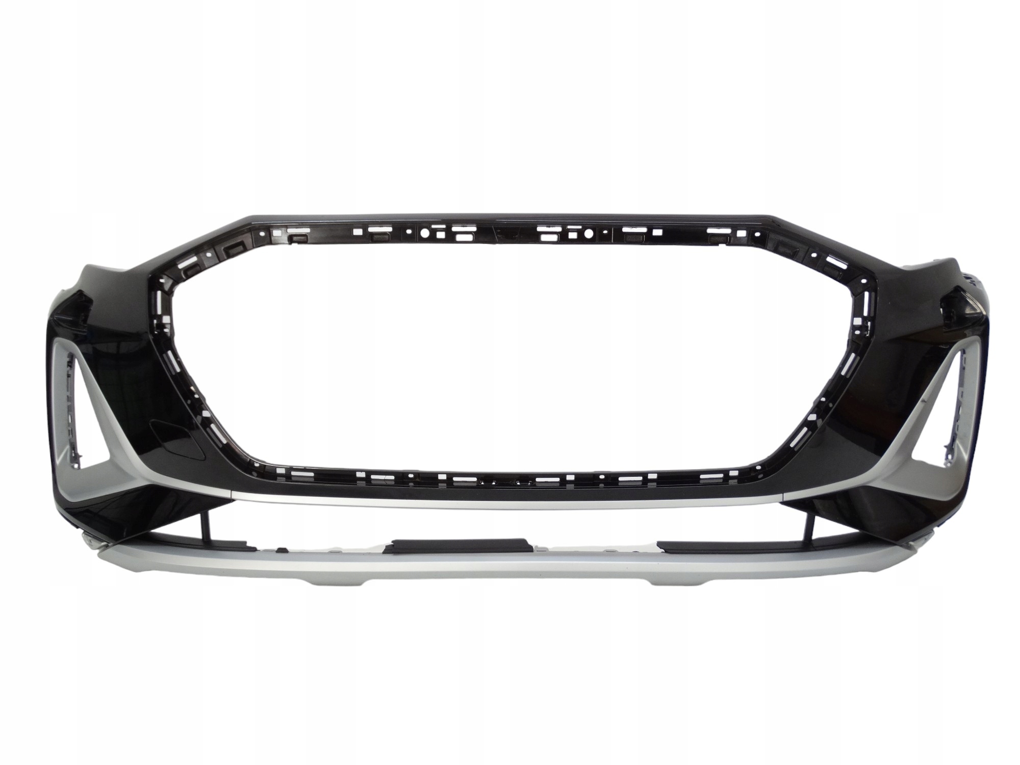 Audi E-Tron Sportback 4KE 20-22 zderzak przedni 4KE807437 oryginalny