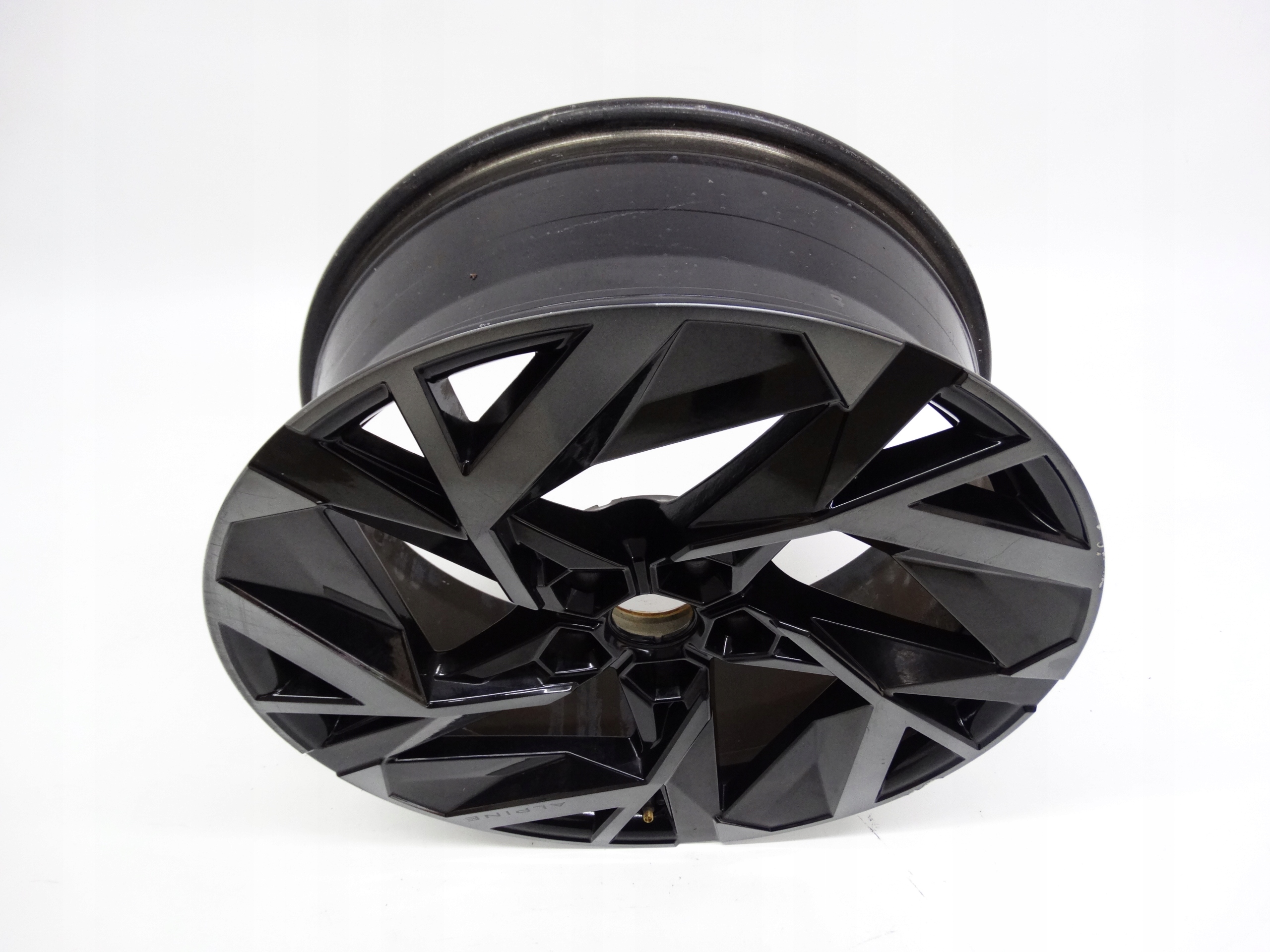 Second image of Renault Arkana Alpine felga 19 cali 403004730R oryginalna