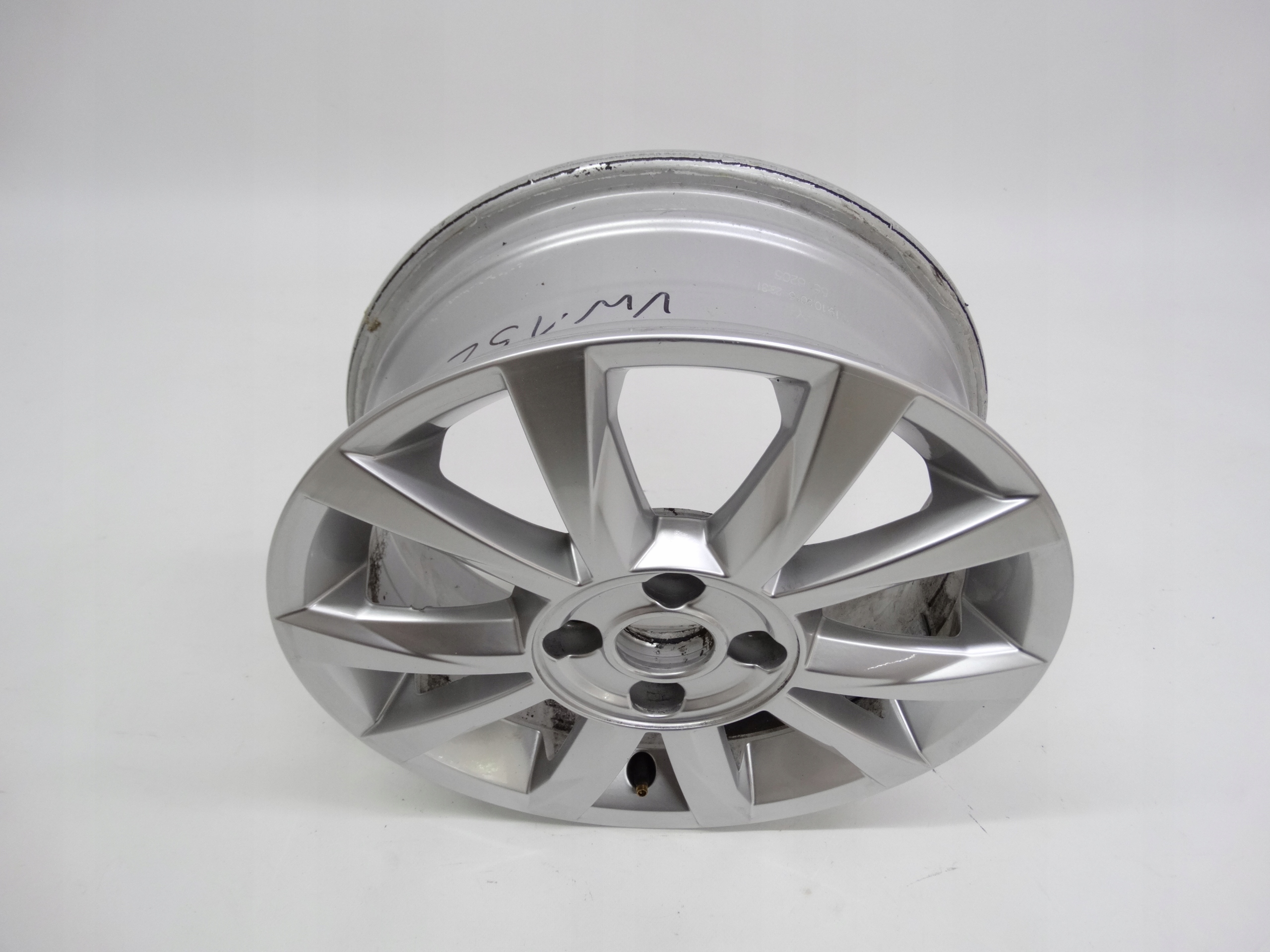 Second image of VW Up! 1S0 felga 15 cali 1S0601025AP oryginalna