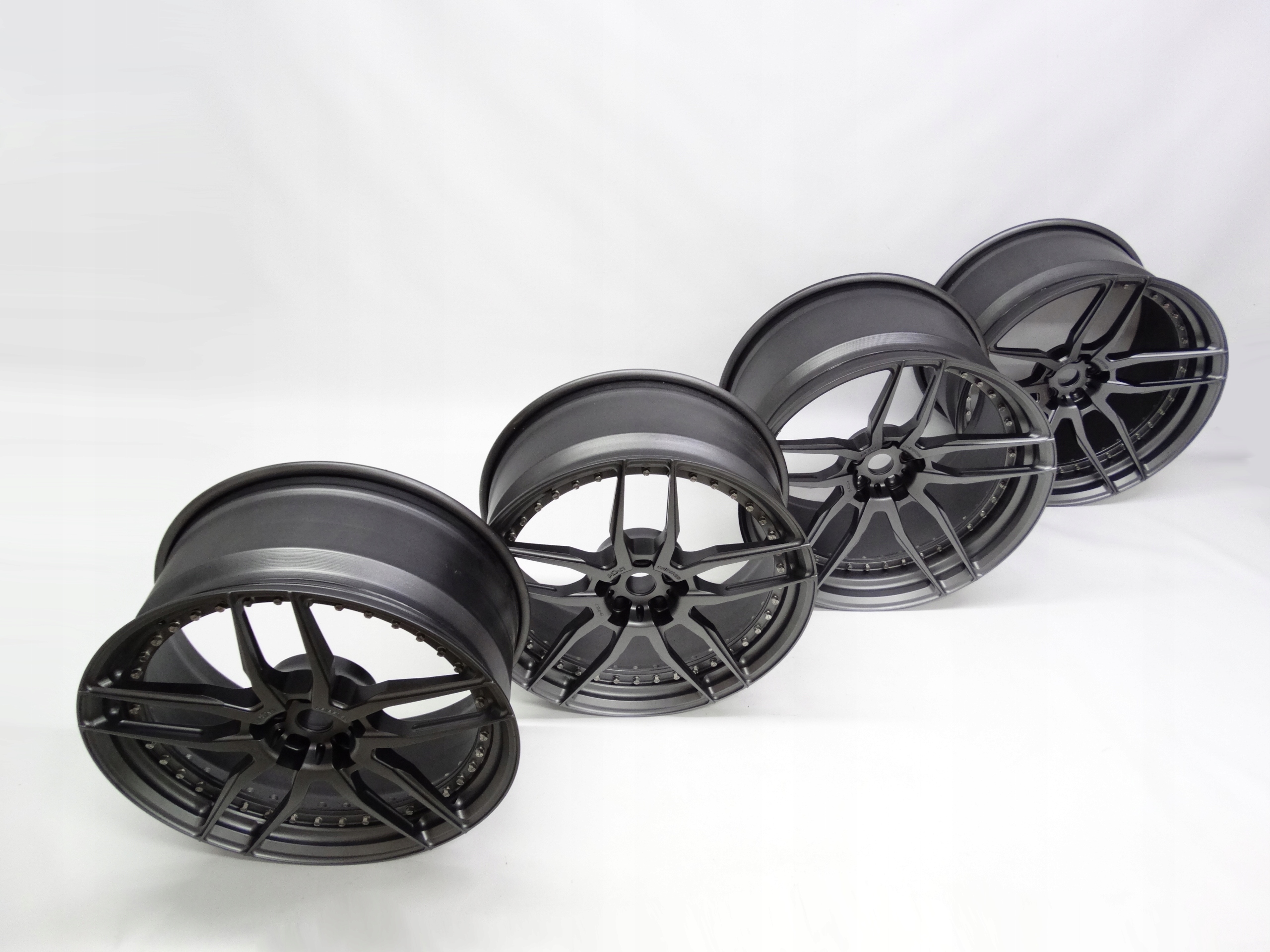 Second image of ADV.1 ADV005 M.V2 CS Series komplet 9J x 20" + 12.5J x 21" KUTE skręcane