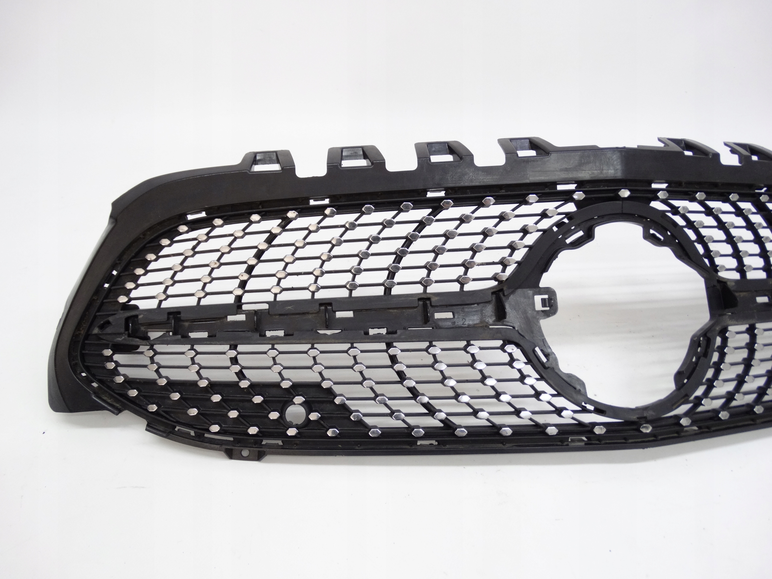Second image of Mercedes A-Klasa W177 2018-2023 grill atrapa oryginalna A1778880200