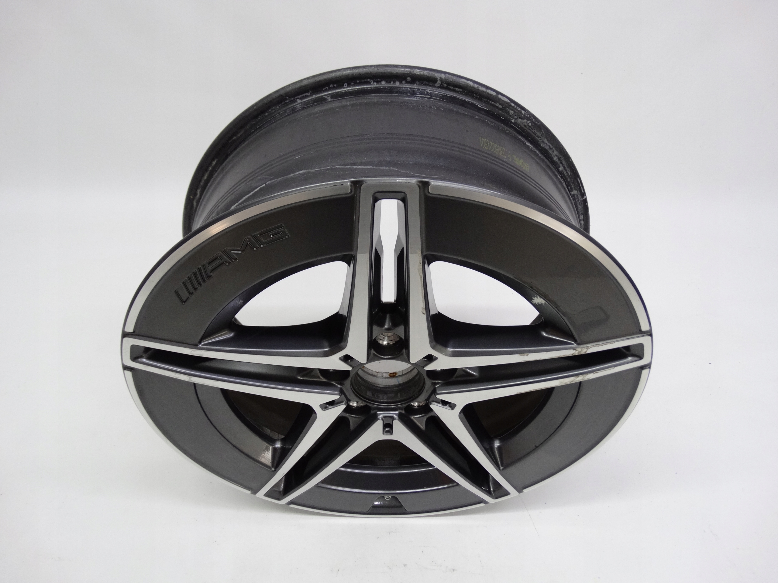 Second image of Mercedes C-klasa W206 AMG felga 18 cali przednia A2064017600 oryginalna