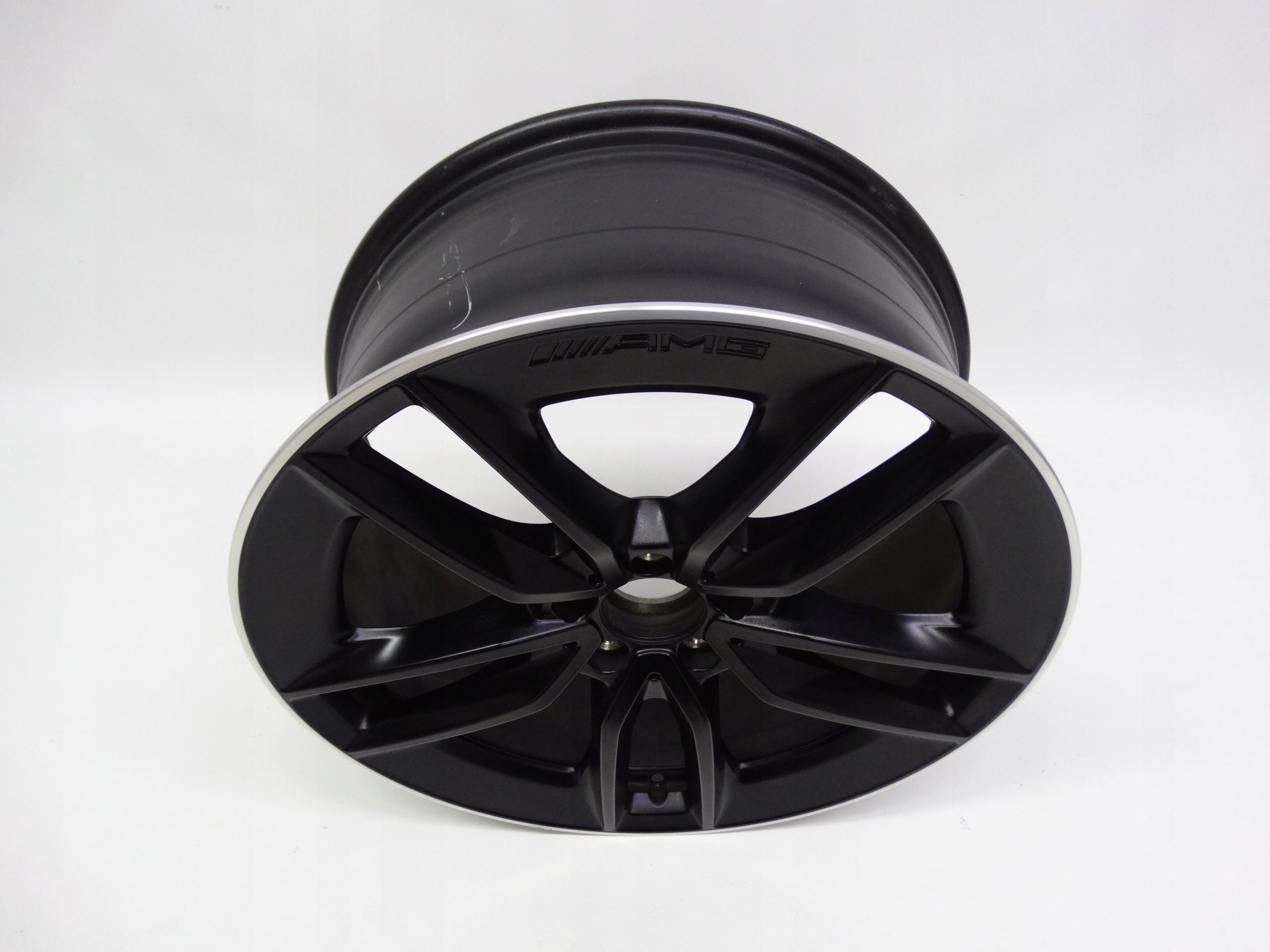 Second image of Mercedes E-klasa W213 AMG felga tylna 20 cali A2134015000 oryginalna