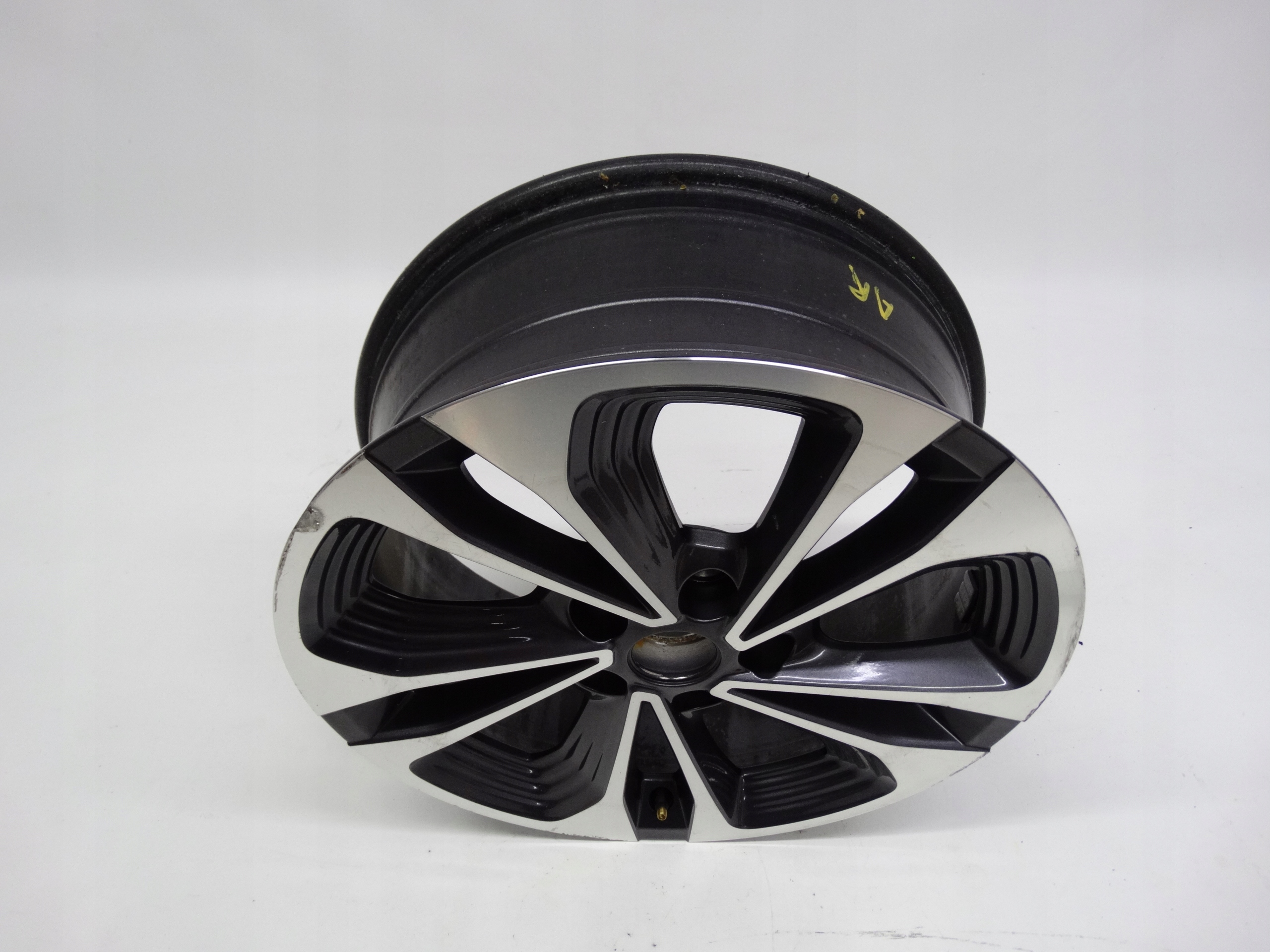 Second image of Renault Zoe Lift felga 17 cali 403009897R