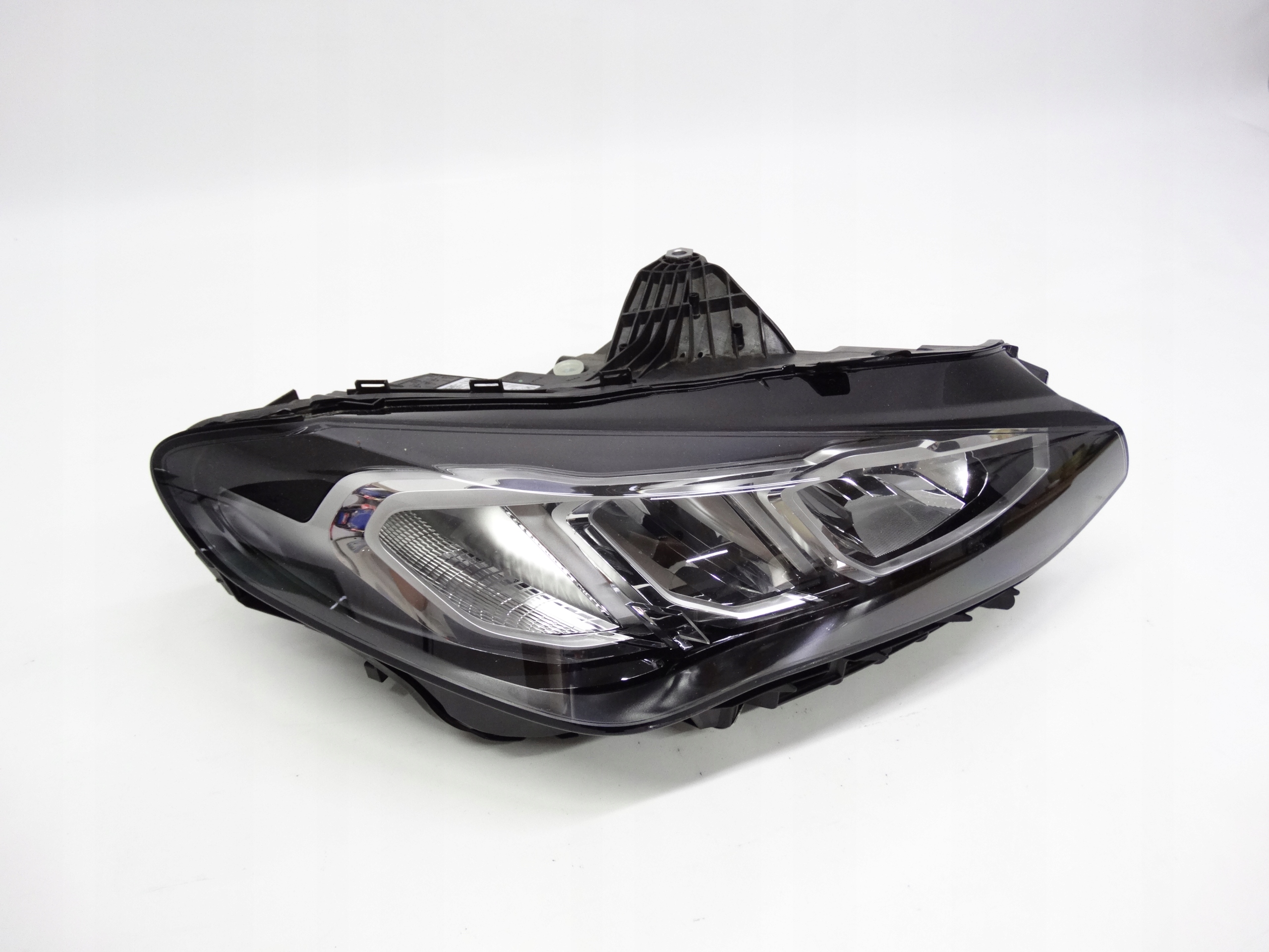 Second image of BMW 2 Active Tourer II U06 2022+ lampa prawa Full LED 5A42244 oryginalna