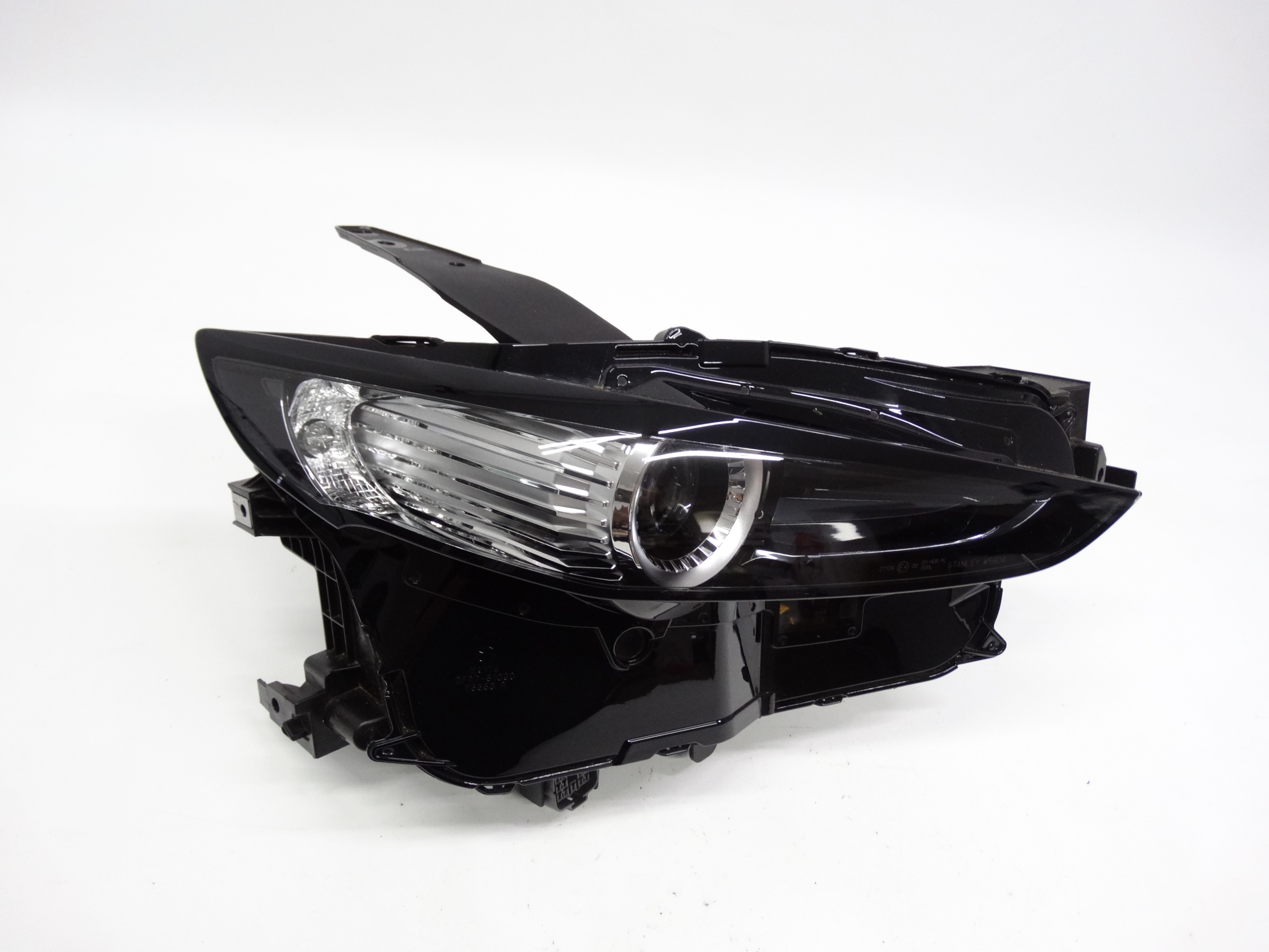 Second image of Mazda CX-30 19- lampa prawa Full LED 12 Pinów DFR7-51030 oryginalna