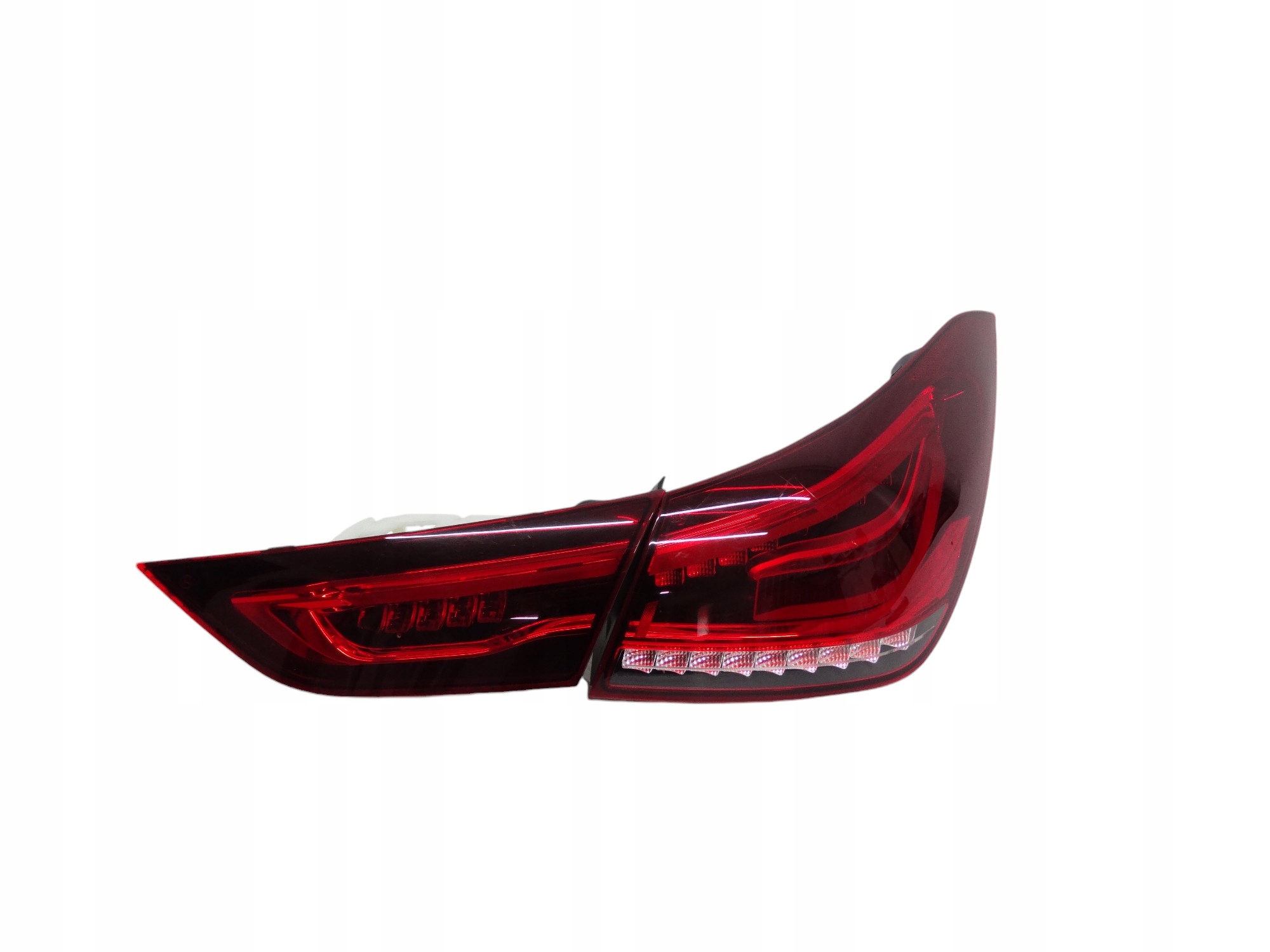 Mercedes CLA II C118 Shooting Brake X118 lampa tylna prawa LED A1189067600