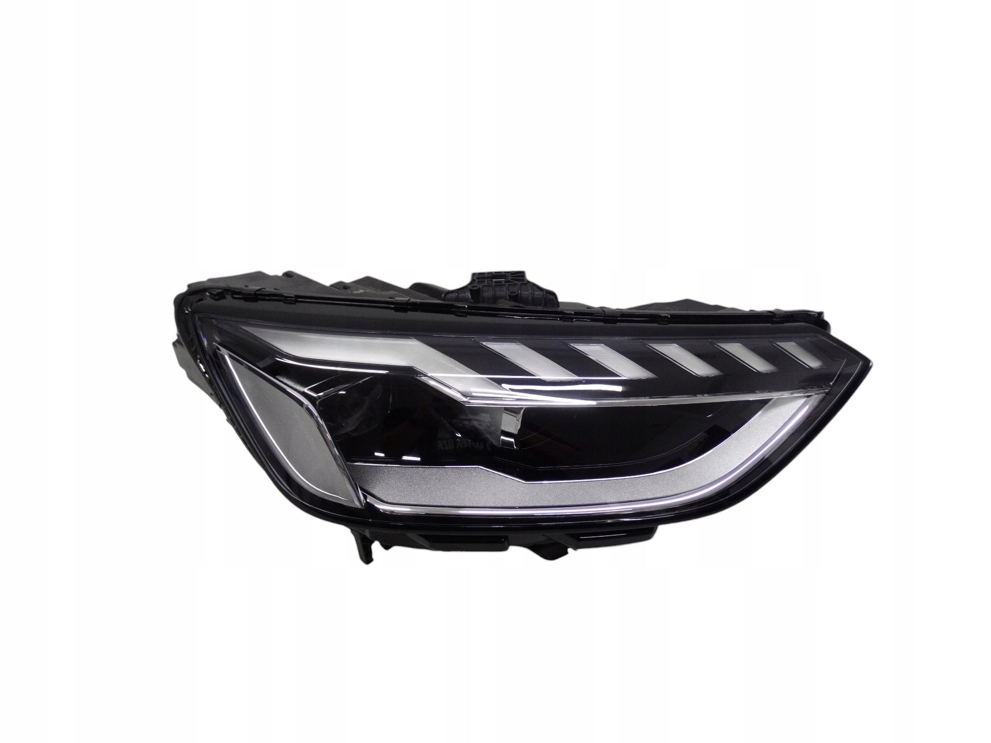 Audi A4 B9 Lift 8W 19- lampa prawa Matrix LED 8W0941034D oryginalna