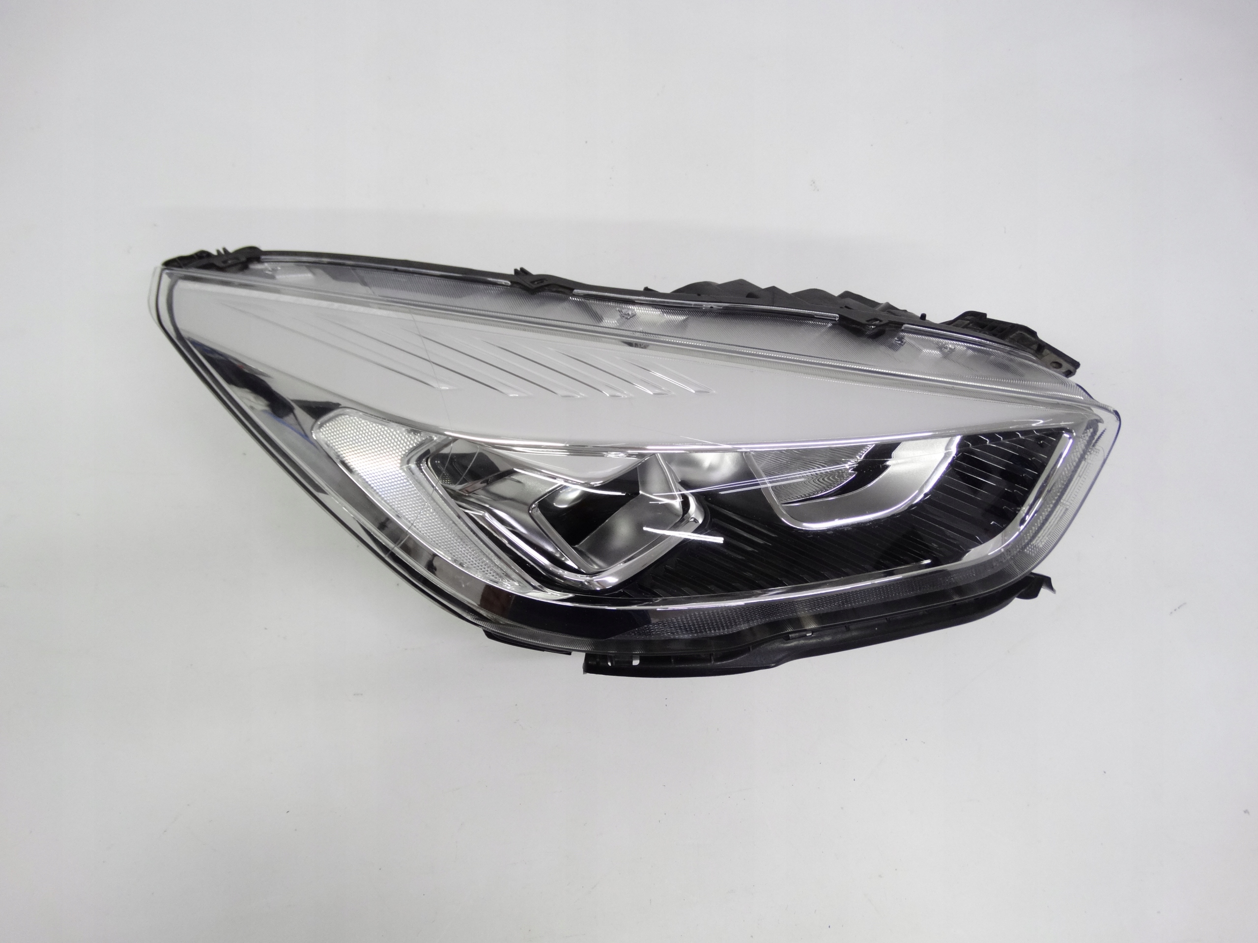Second image of Ford Kuga Mk2 Lift 16-19 lampa prawa zwykła + LED GV41-13W029-CJ oryginalna