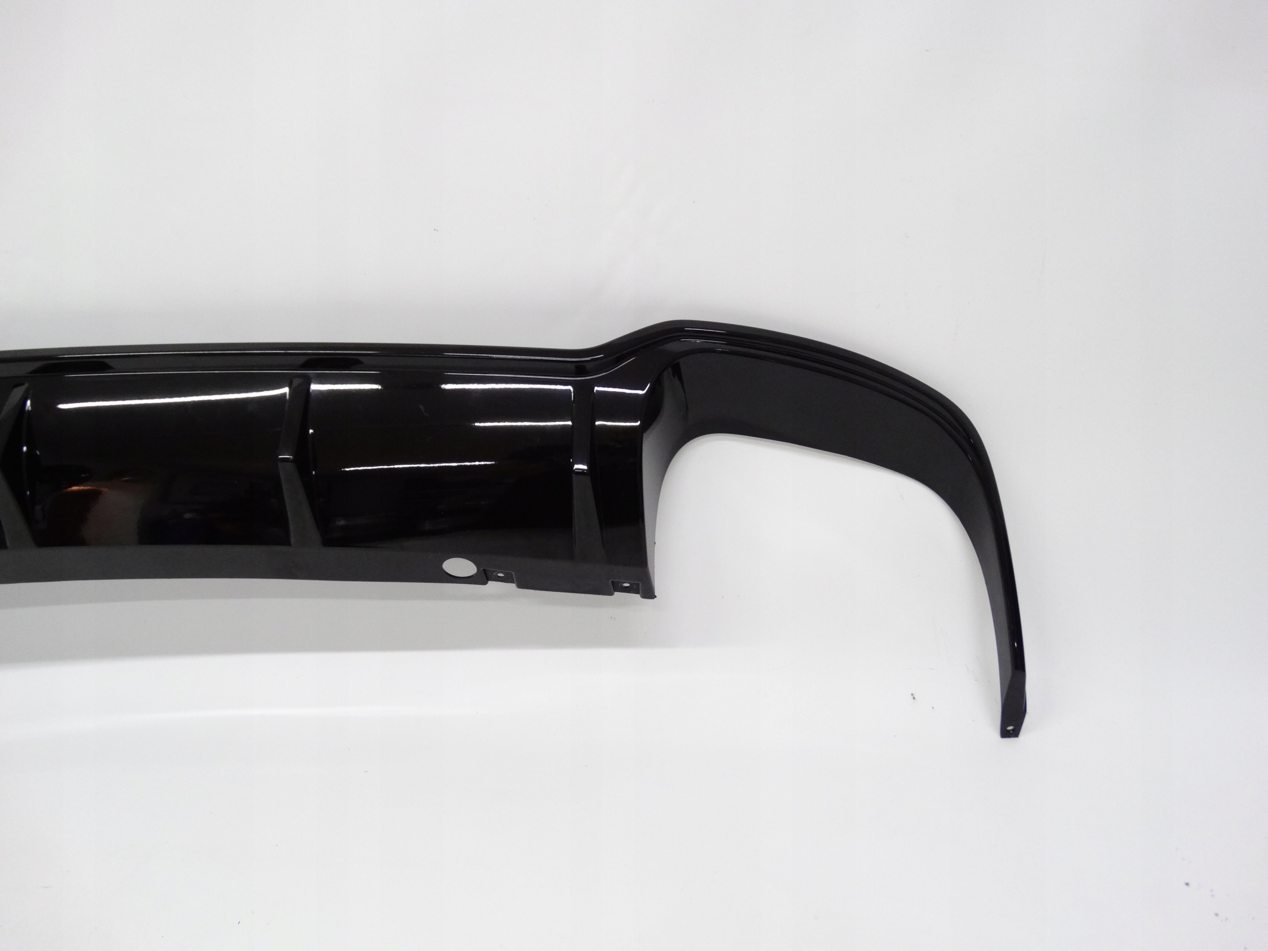 Second image of Maserati Grecale Modena 22- spoiler zderzaka tylnego dokładka 670170861