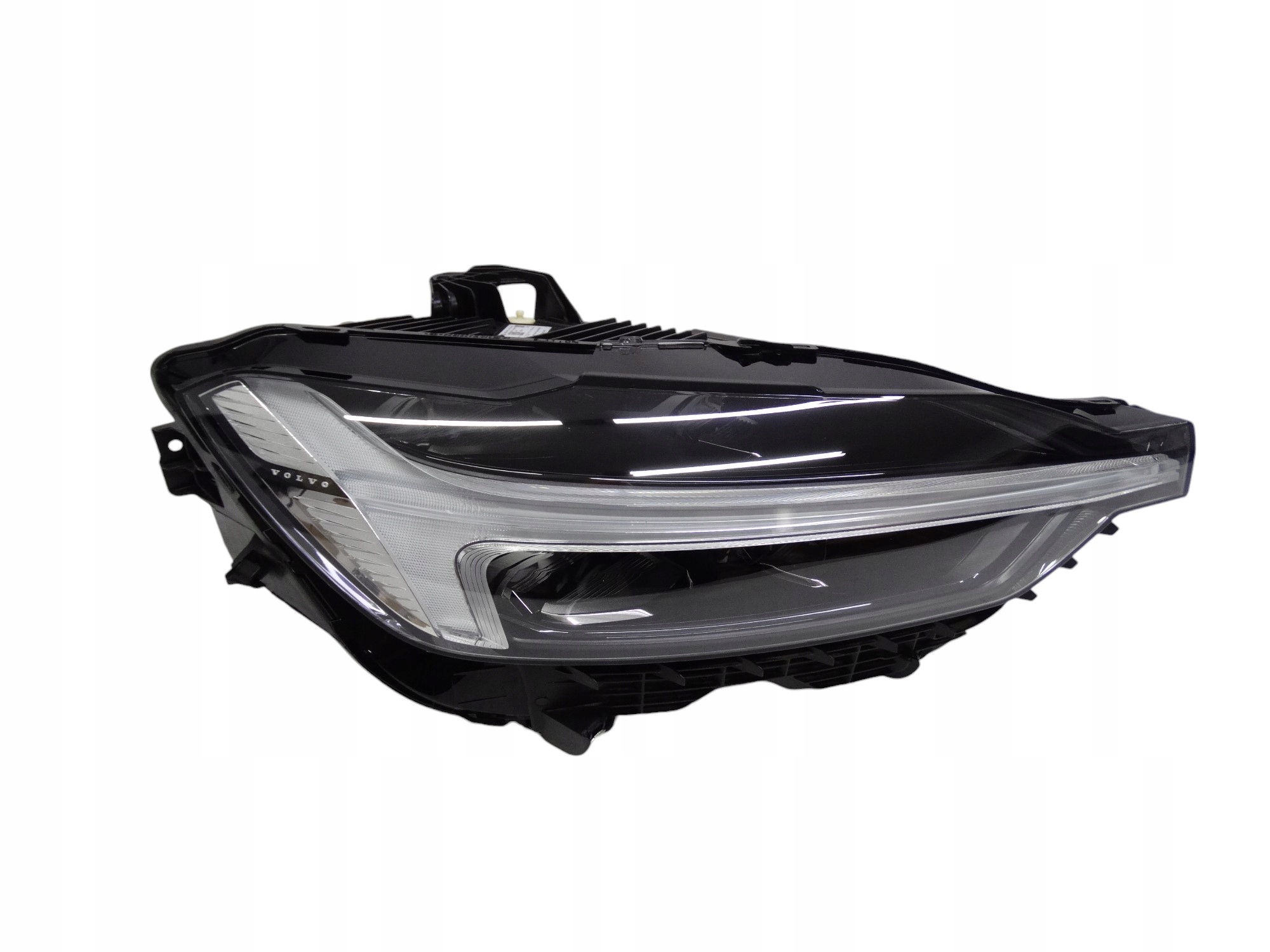 Volvo XC60 II Lift 21- lampa prawa Full LED MID 32404710 oryginalna
