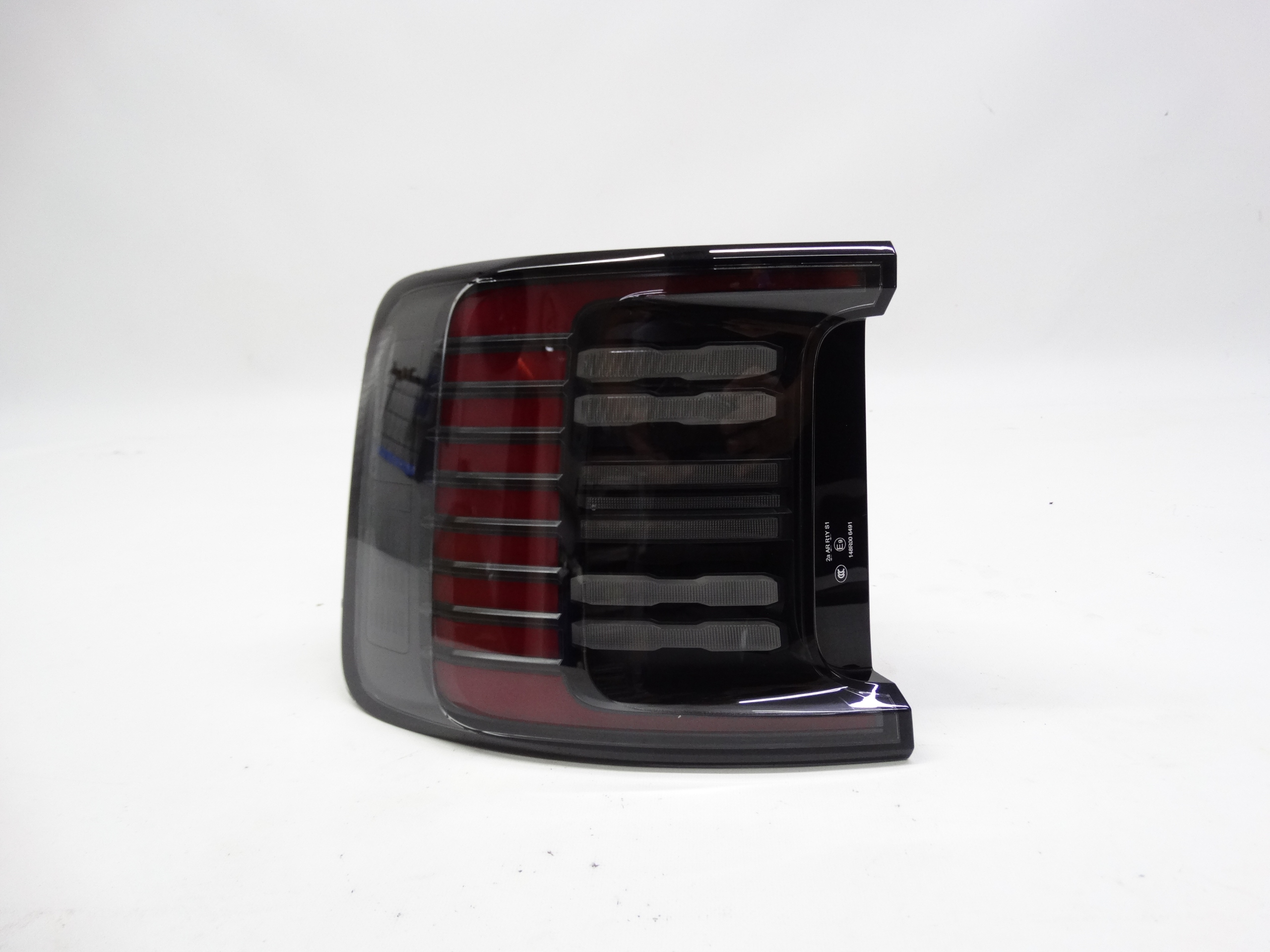 Second image of Volvo EX30 2023+ lampa tylna lewa LED 80000418 oryginalna