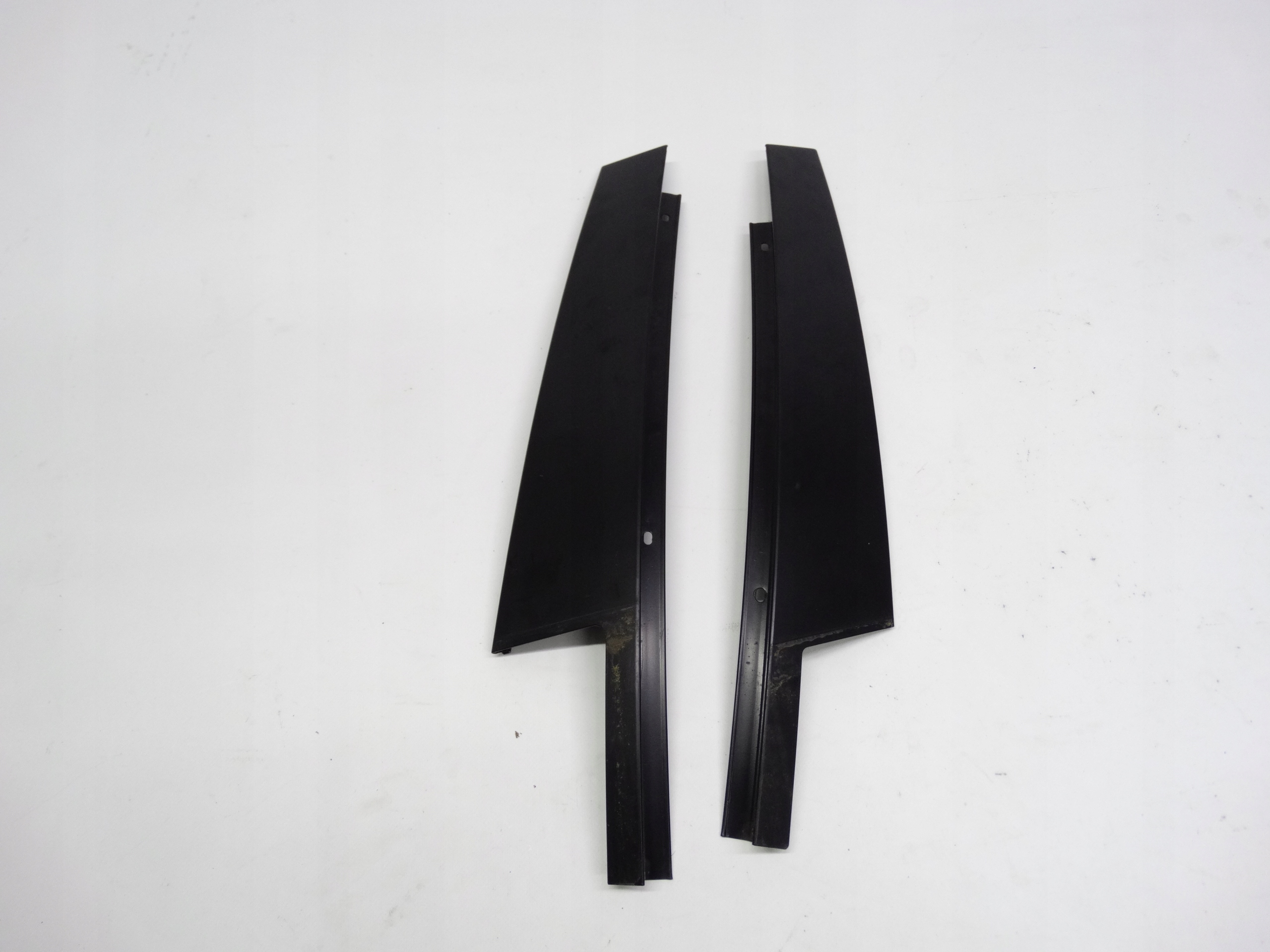 Second image of BMW 5 G30 G31 osłona słupka B drzwi lewa strona 7336975 7336953