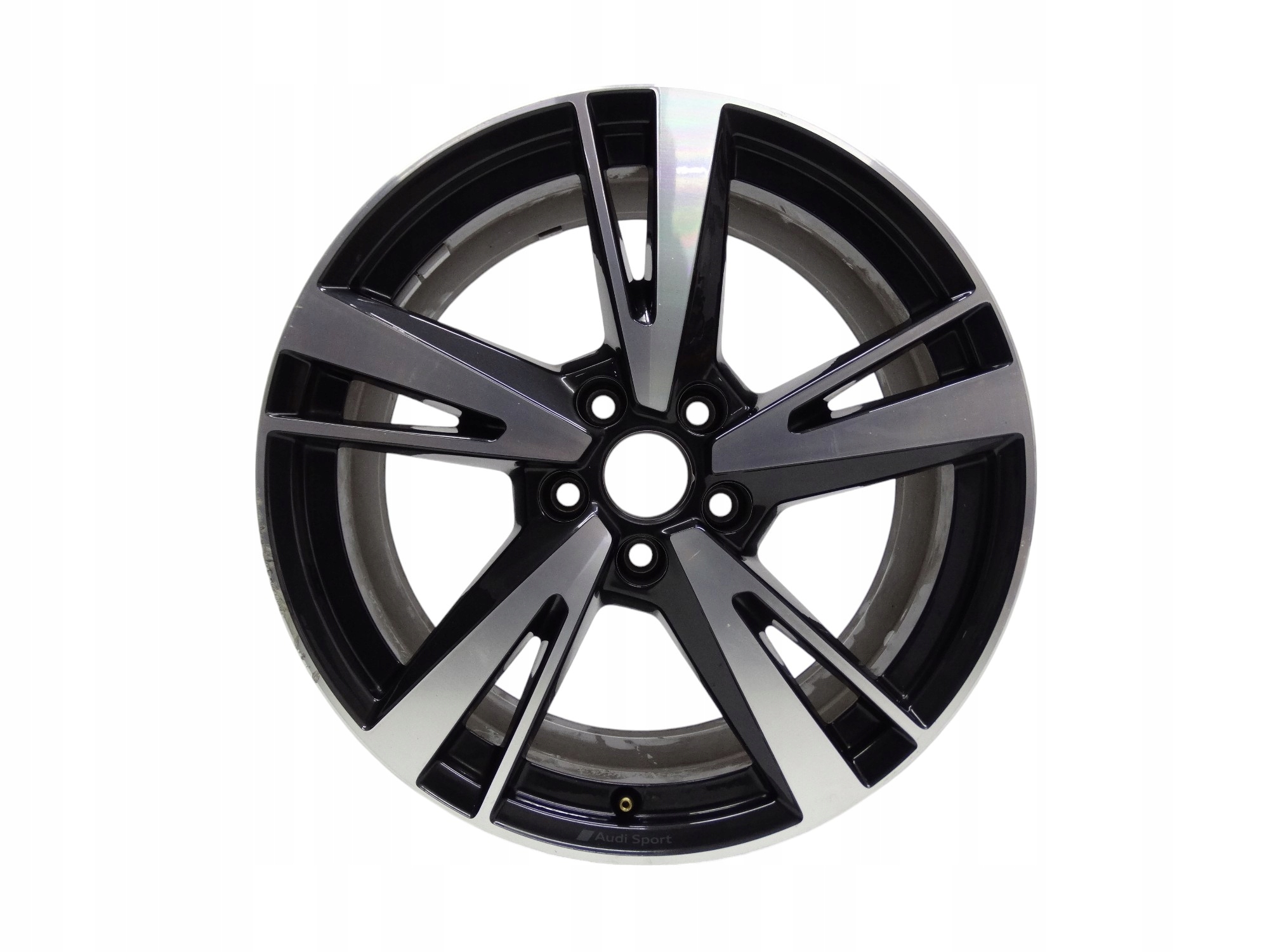 Audi A3 8Y felga 18 cali 8Y0601025N oryginalna