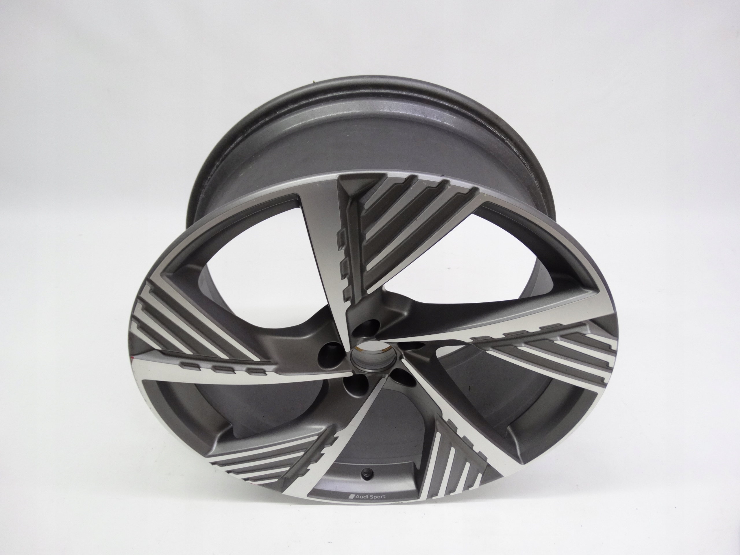 Second image of Audi Q8 E-Tron 4KE felga 22 cale 4KE601025B oryginalna