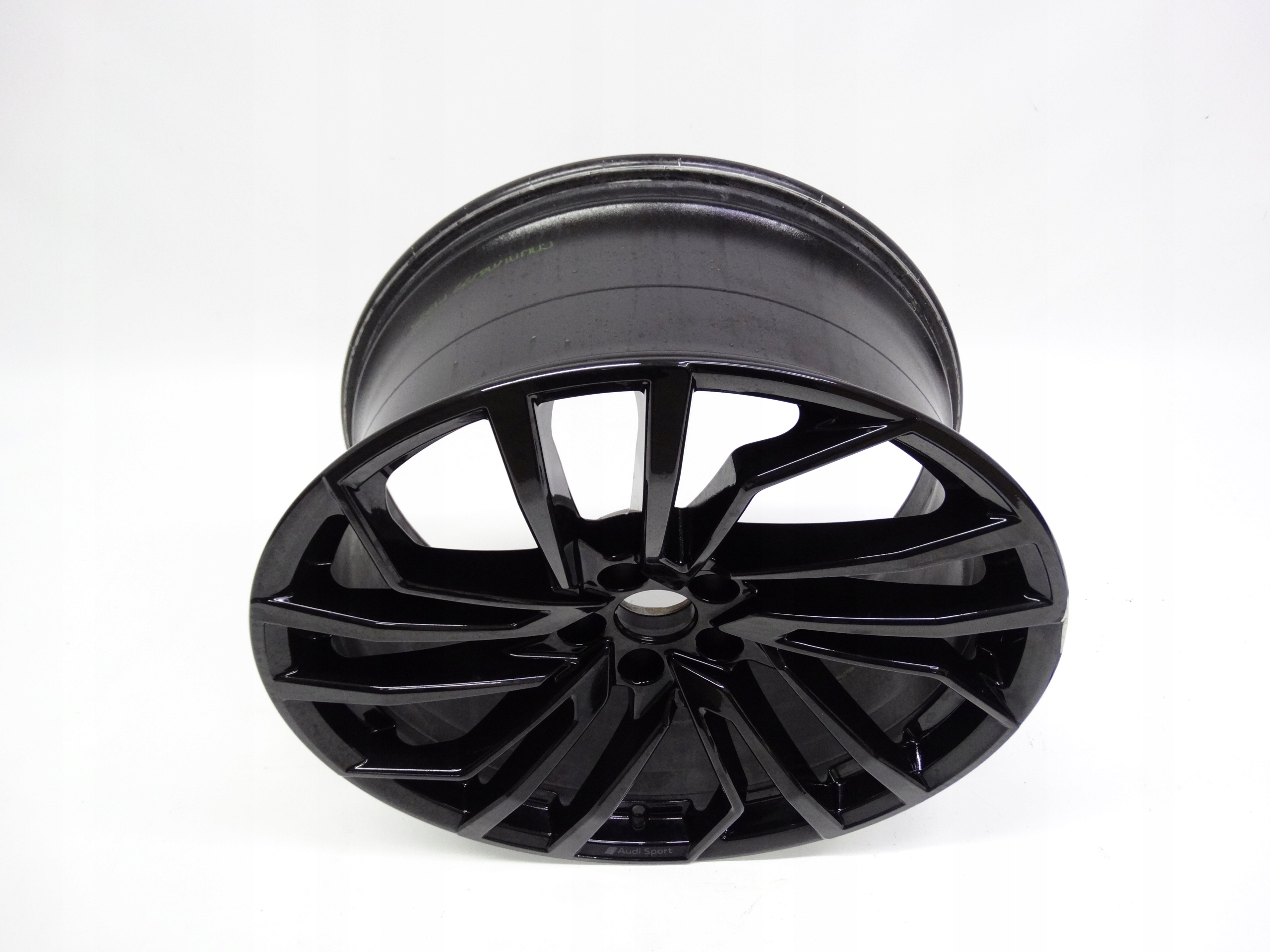 Second image of Audi S4 RS4 A4 B9 8W felga 20 cali 8W0601025FT oryginalna Audi Sport