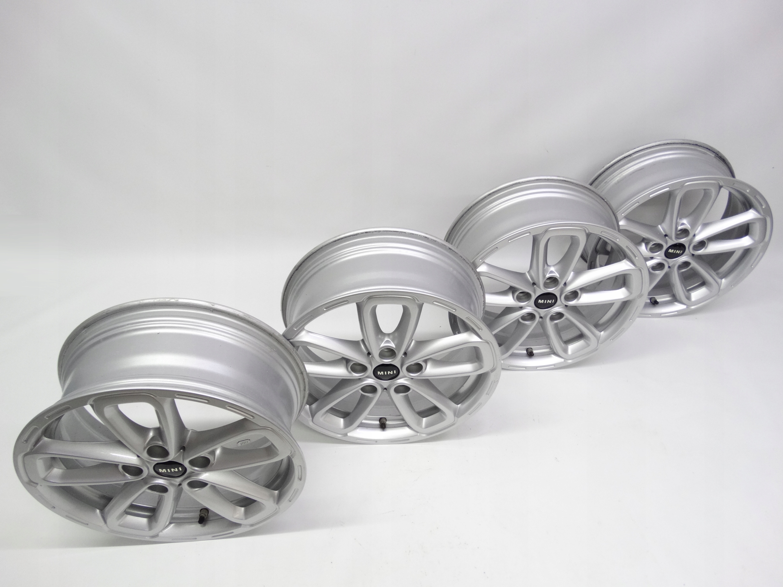 Second image of Mini Countryman S R60 komplet felg 17 cali 9811730 oryginalne