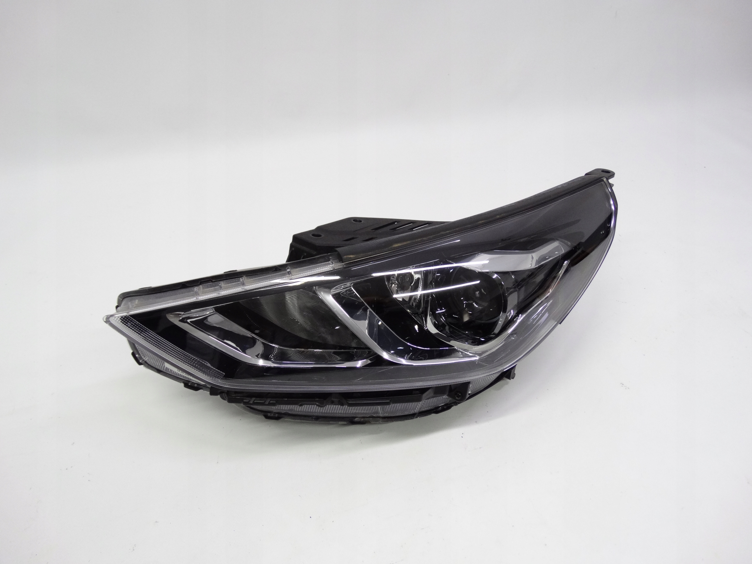 Second image of Hyundai i30 III Lift 2020+ lampa lewa zwykła soczewka 92101G4510 oryginalna