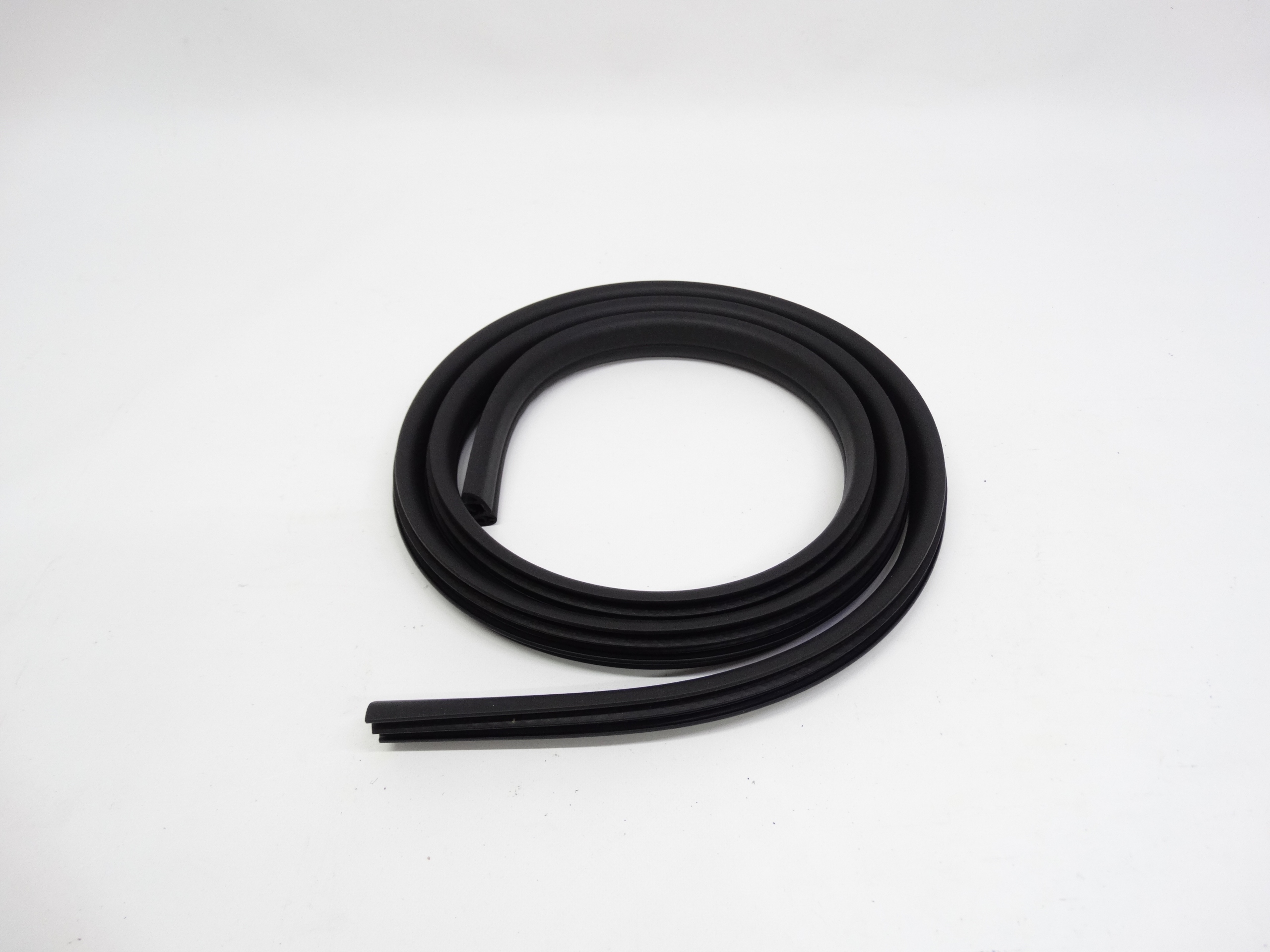 Second image of Ford Focus Mk3 uszczelka drzwi tylnych BM51-A25324-AF oryginalna NOWA