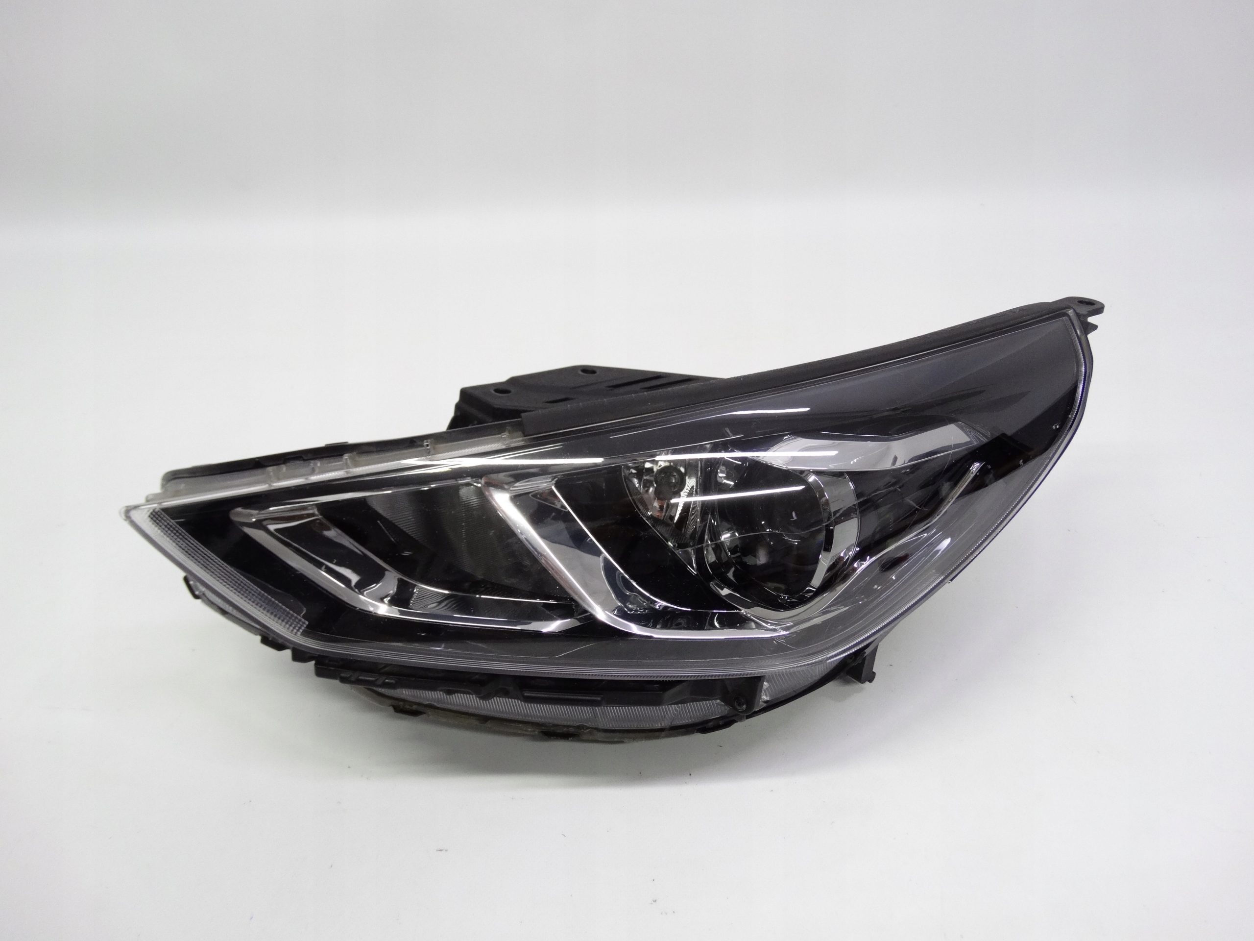 Second image of Hyundai i30 III Lift 2020+ lampa lewa zwykła soczewka 92101G4510 oryginalna