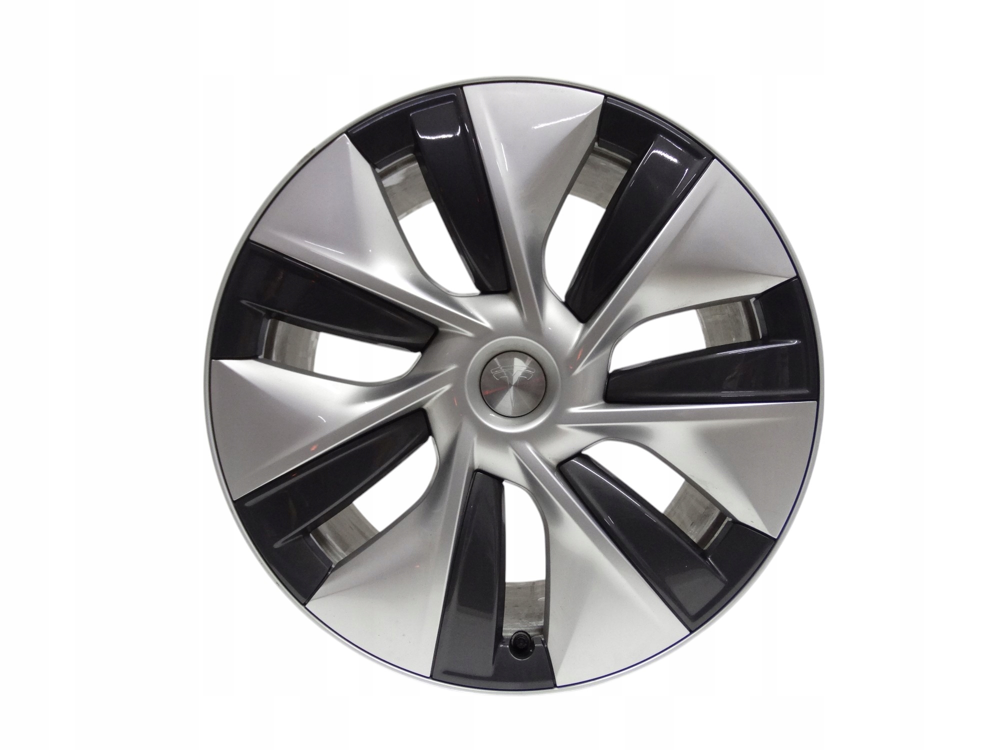 Tesla Model Y felga 19 cali 1188222-00-C oryginalna