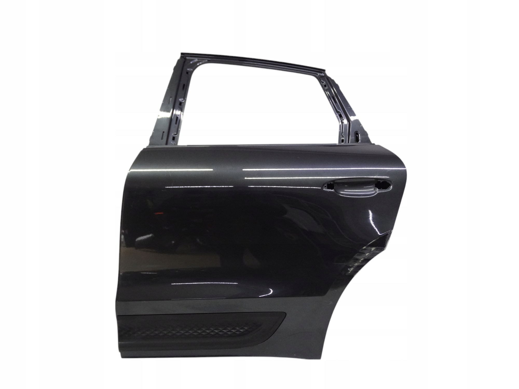 Porsche Macan Lift 21-24 drzwi lewe tylne oryginalne 95B833311A