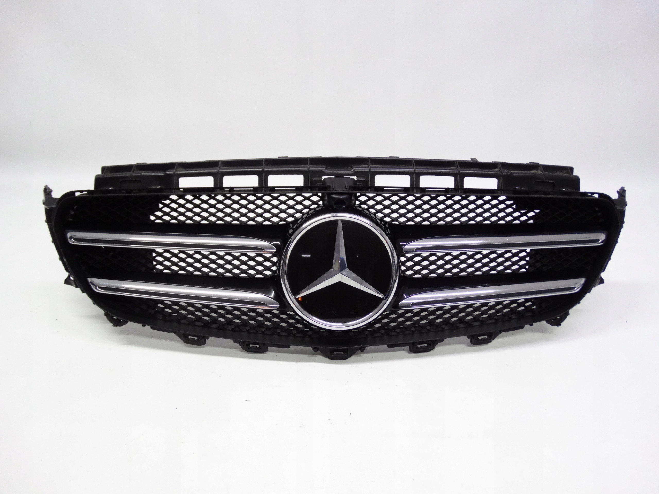Second image of Mercedes E-Klasa W213 16-20 grill atrapa A2138880223 oryginalna