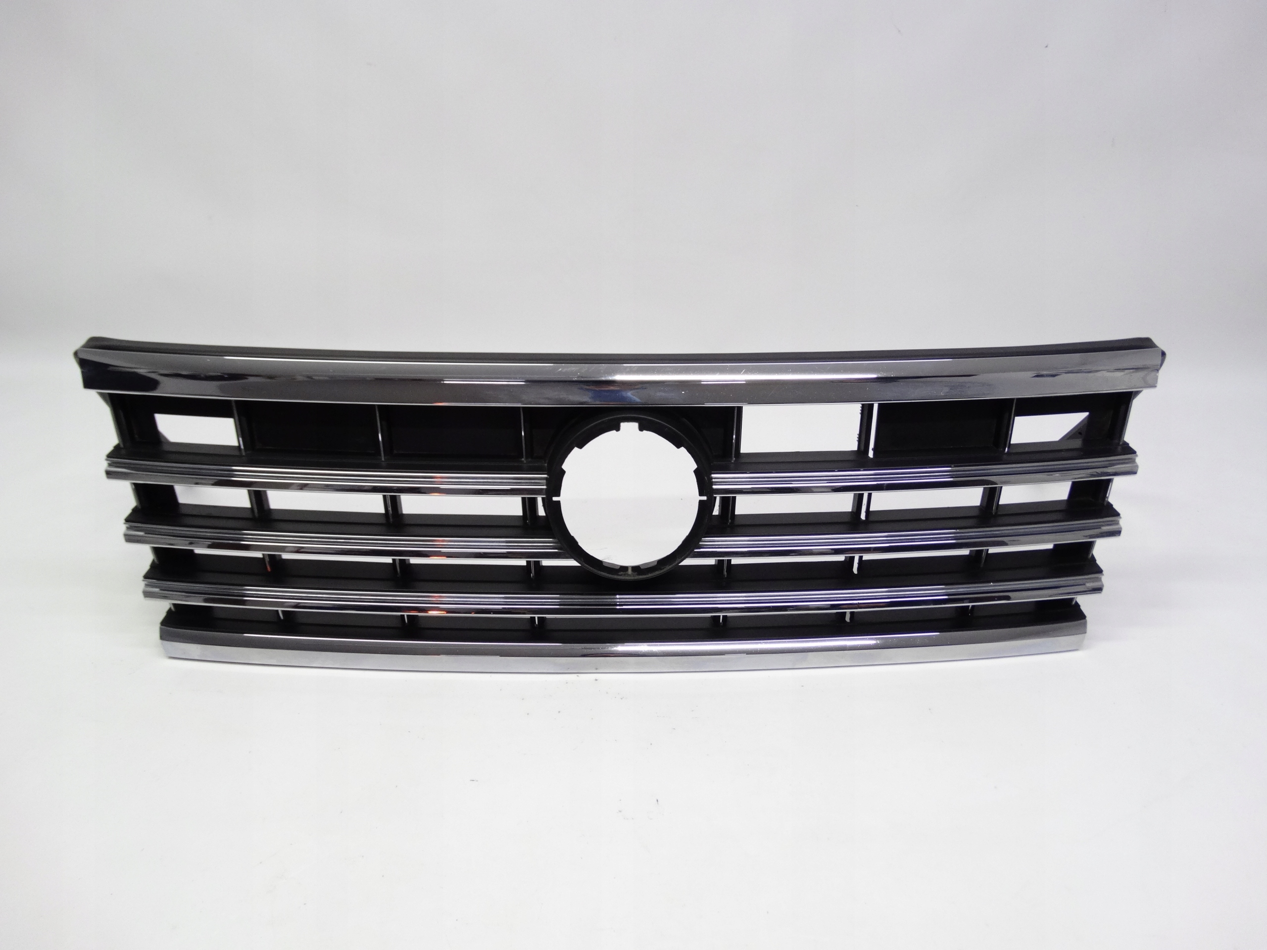 Second image of VW Touareg III 18-23 grill atrapa chłodnicy 760853653E oryginalna