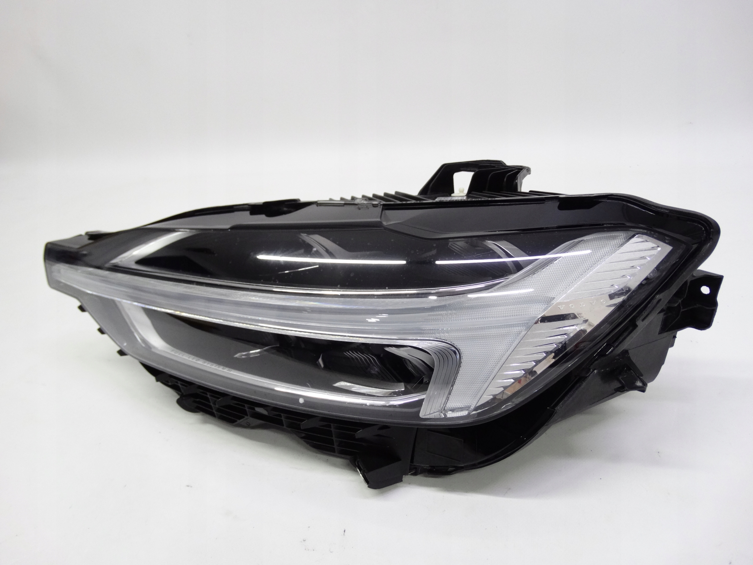 Second image of Volvo XC60 II 17- lampa lewa Full LED 31655229 oryginalna