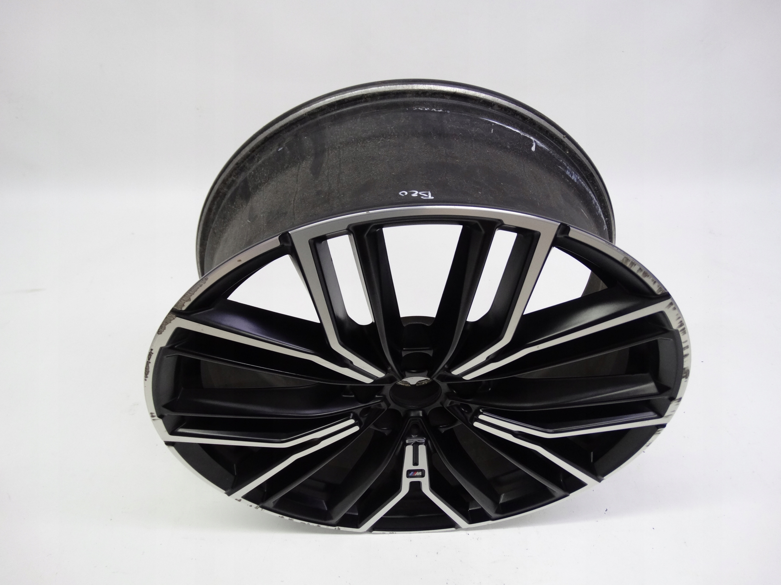 Second image of BMW 5 G30 G31 felga 19 cali przednia 8747236 oryginalna