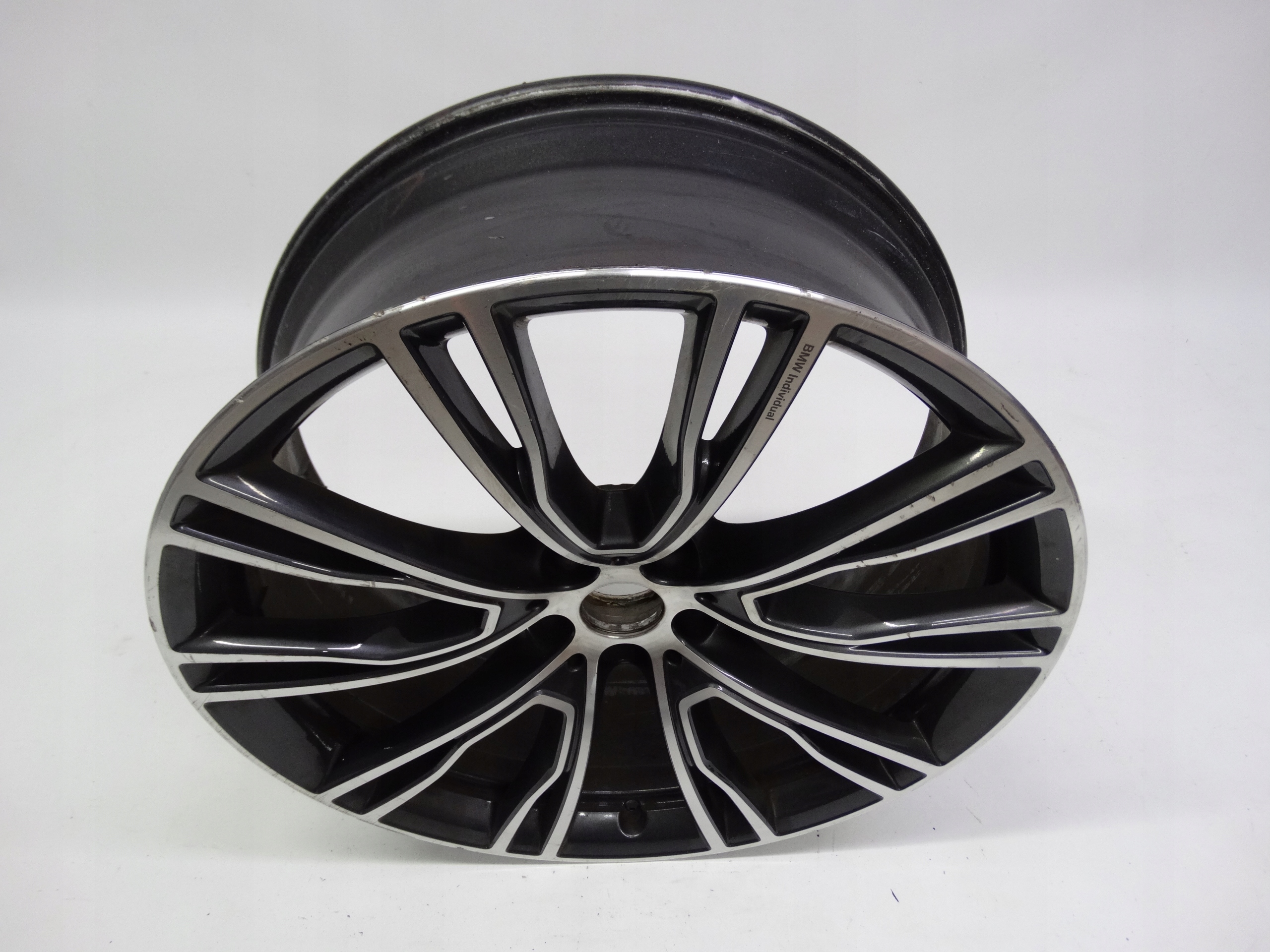 Second image of BMW X3 G01 X4 G02 felga 21 cali przednia 8043670 oryginalna Individual