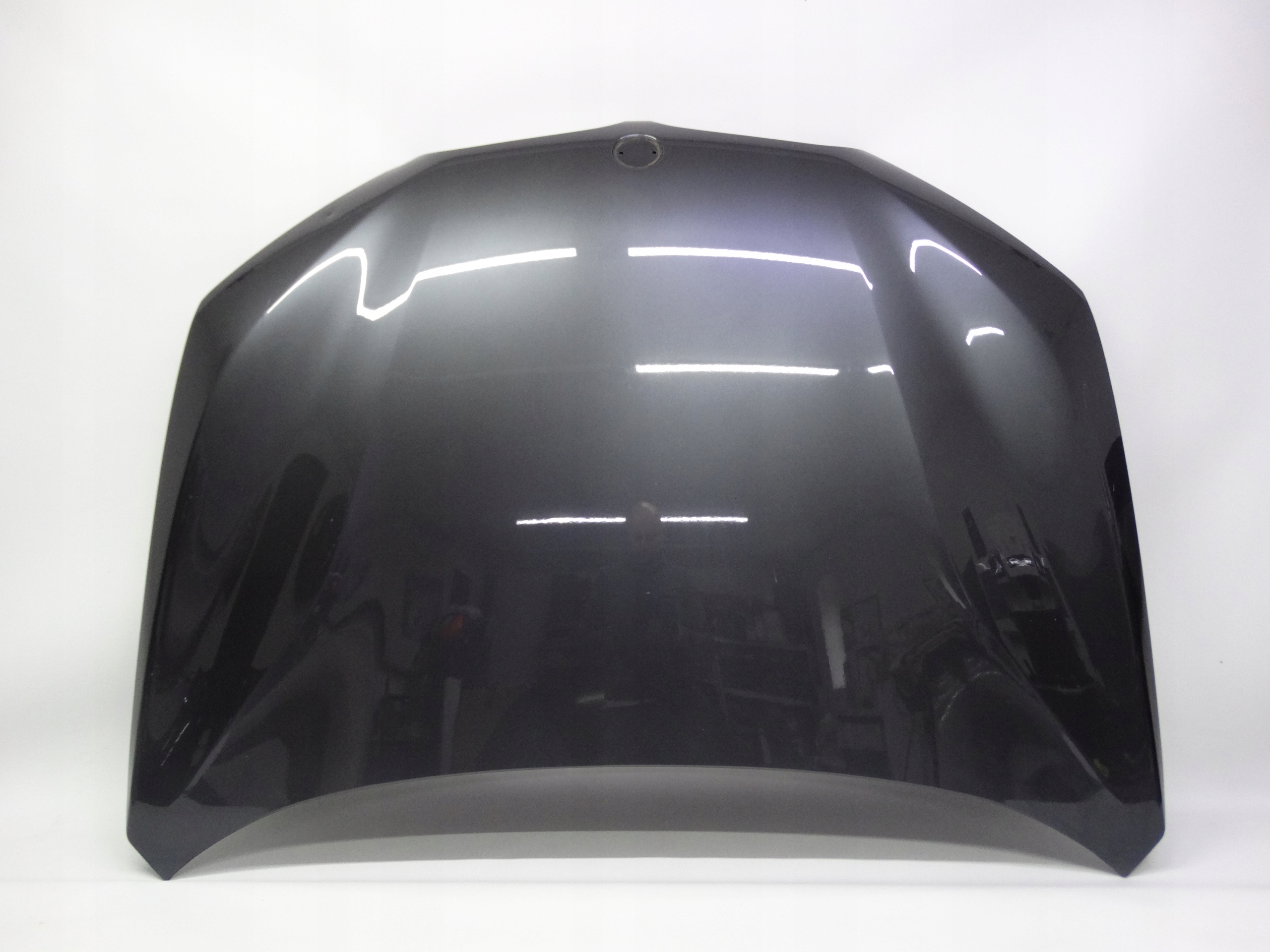 Second image of BMW X1 III U11 2022+ maska pokrywa silnika oryginalna